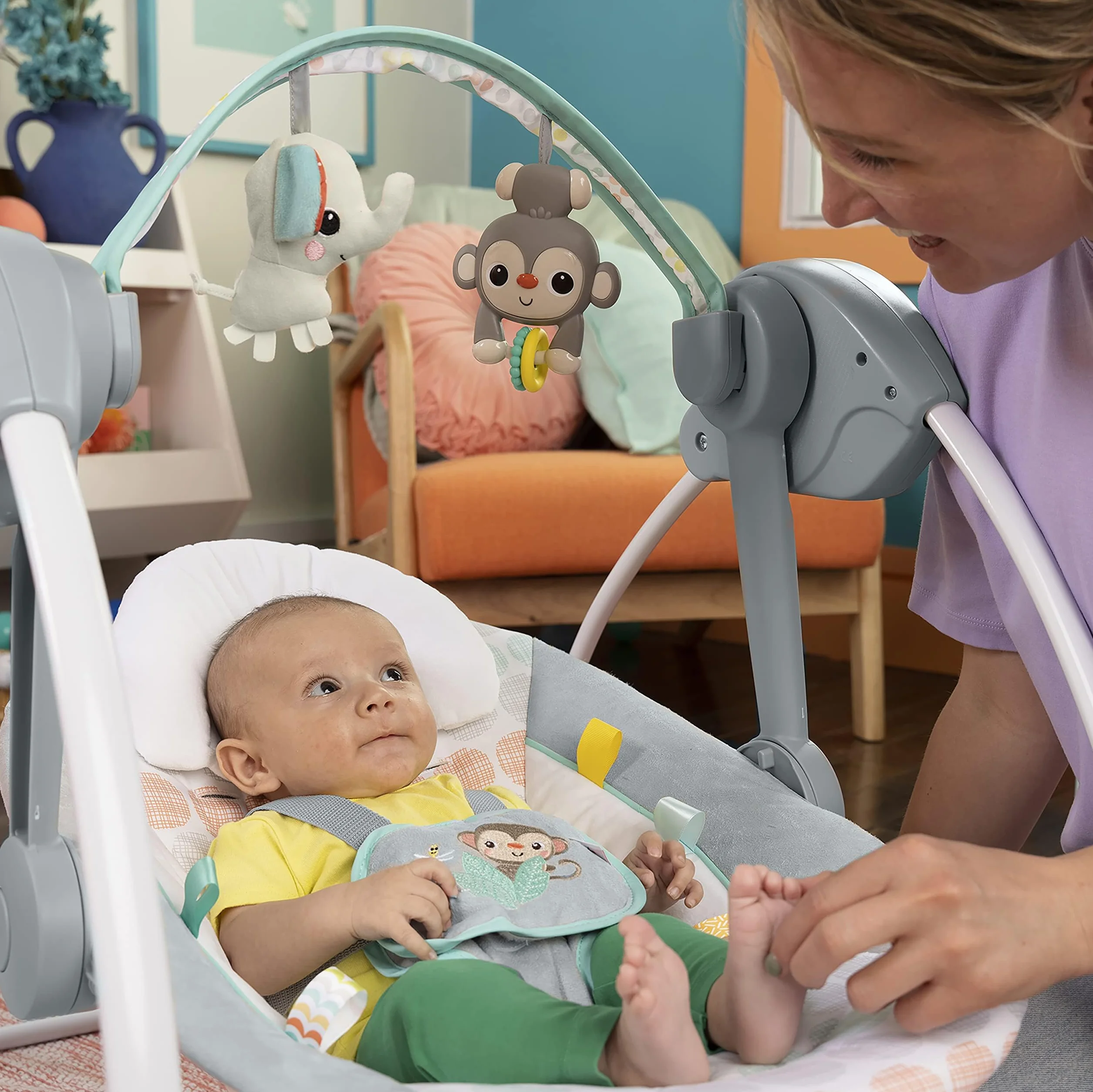 Bright Starts Balancelle Compacte Whimsical Wild 6 vitesses balancement arche jeu amovible 2 jouets interactifs multicolore naissance 9 kg