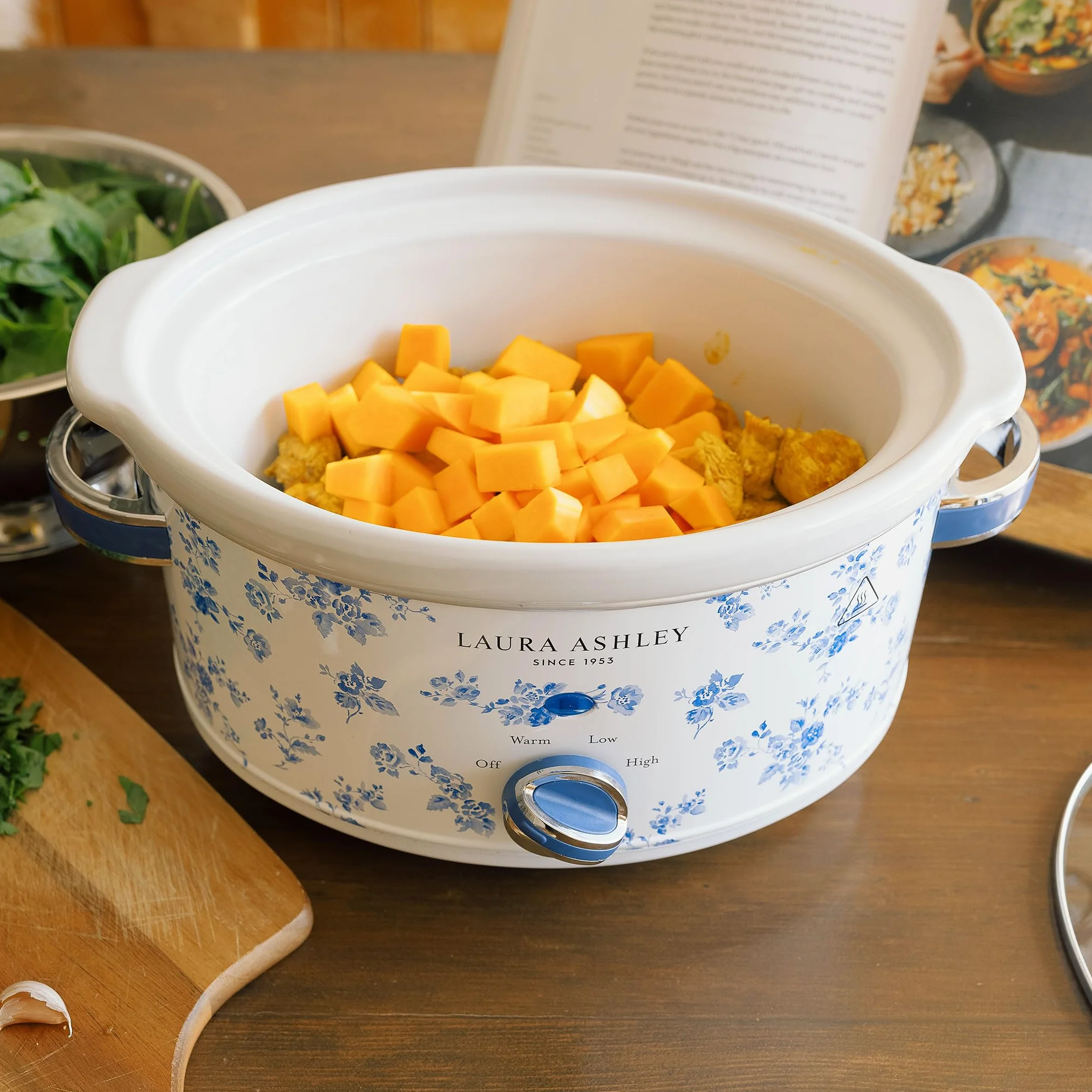 Laura Ashley Mijoteuse Electrique 6,5 Litres Imprimé China Rose VQ Slow Cooker 8-10 Personnes 3 Réglages Température Couvercle Verre Trempé