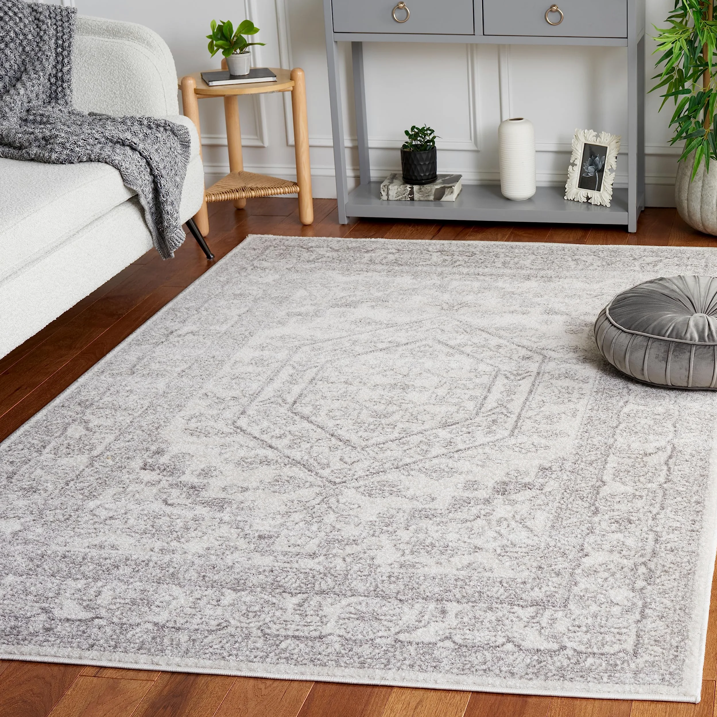 SAFAVIEH Tapis 122 x 183 cm - Adirondack Collection - Design Traditionnel, Ivoire & Argent, Mélange Synthétique Entretien Facile, Idéal pour Salon, Chambre, Bureau