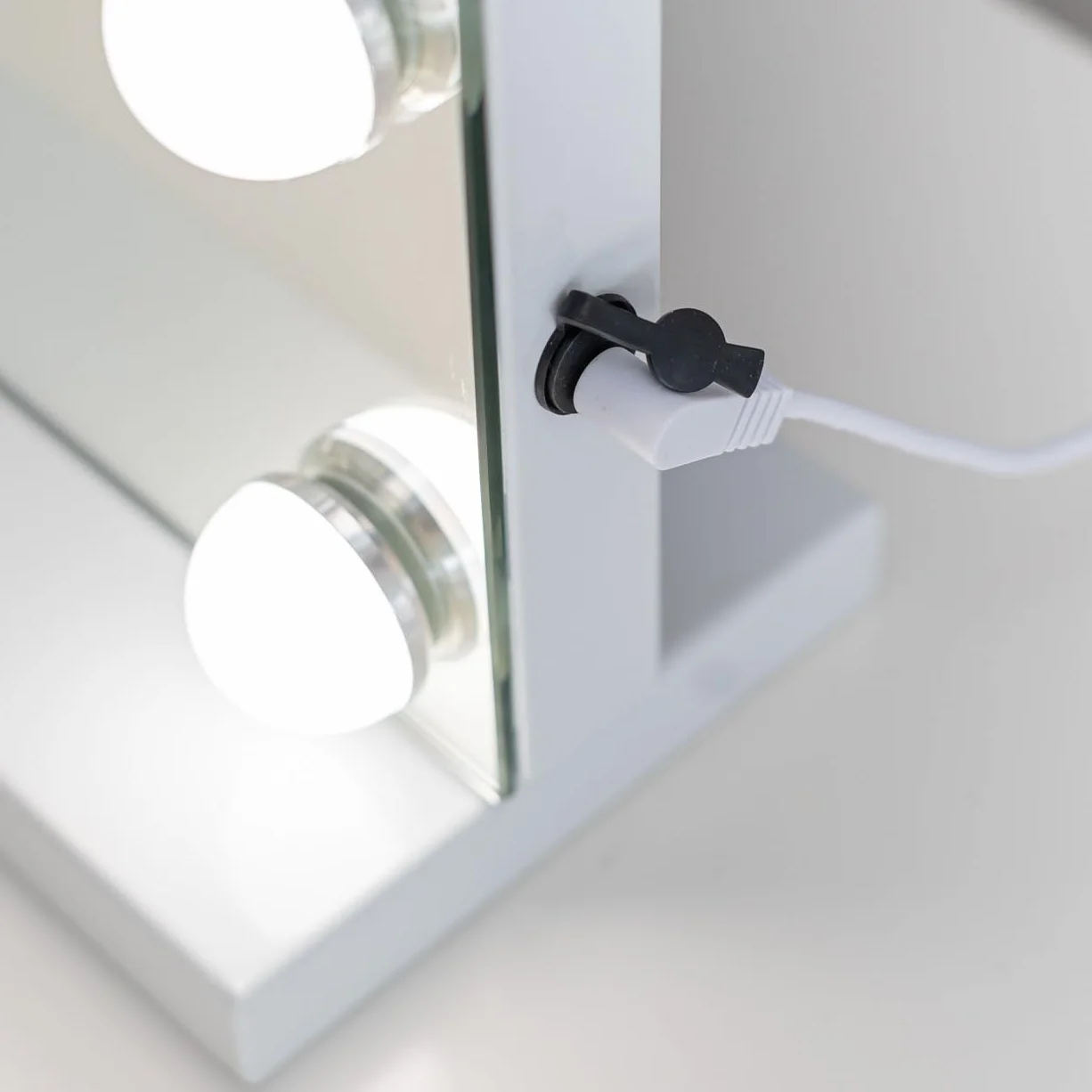 Flamingueo Miroir Coiffeuse Lumineux Bande LED 3 Modes Intensité Réglable Contrôle Tactile Blanc 58x12x43cm