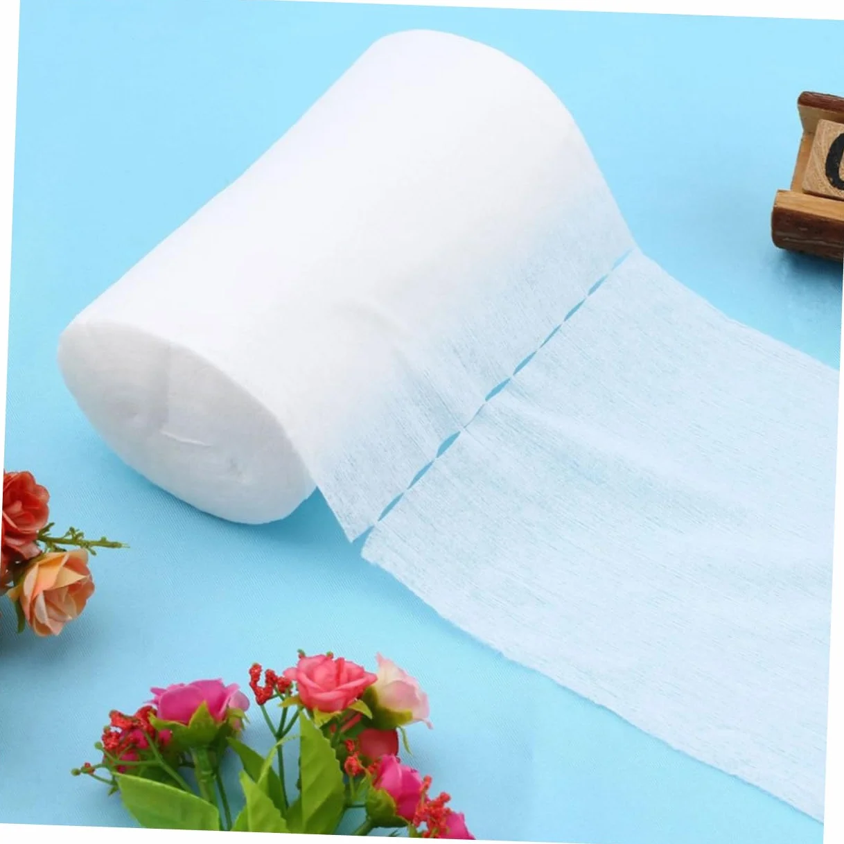 Toyvian Protège-Couches Jetables Biodégradables pour Bébé 3 Rouleaux 200 Feuilles Doublures Blanches en Tissu Non Tissé
