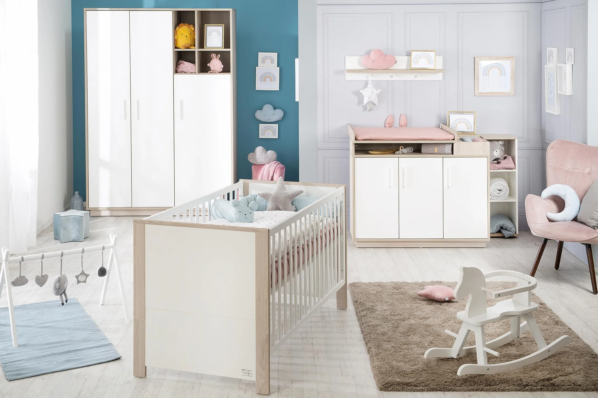 Chambre Bébé Complète Olaf Lit Évolutif 70 x 140 cm Commode à Langer Armoire 3 Portes Blanc Décor Bois
