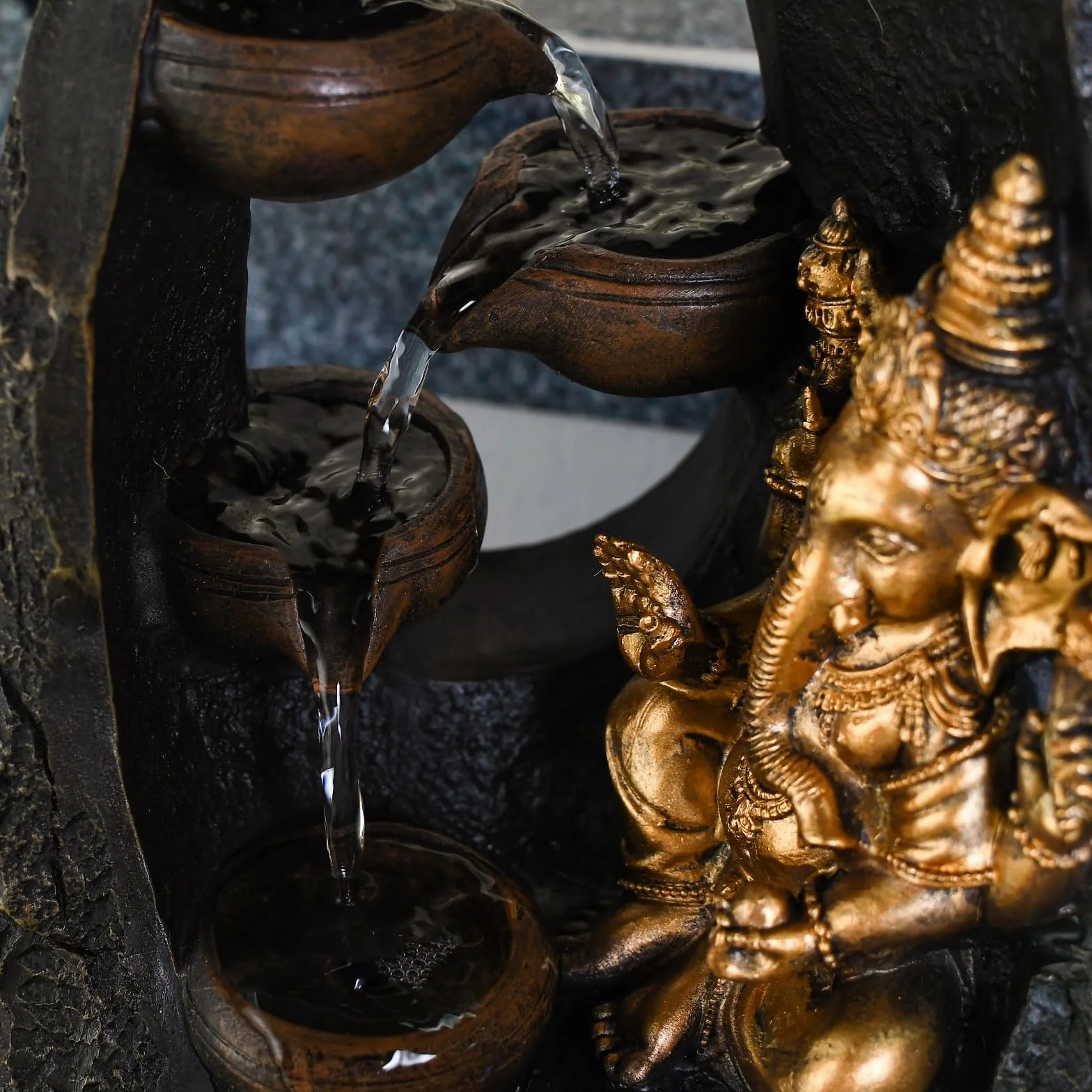 Fontaine d'Intérieur Bouddha Ganesh avec Lumière LED Colorée Feng Shui Zen H 40cm Mystic Zen'Light