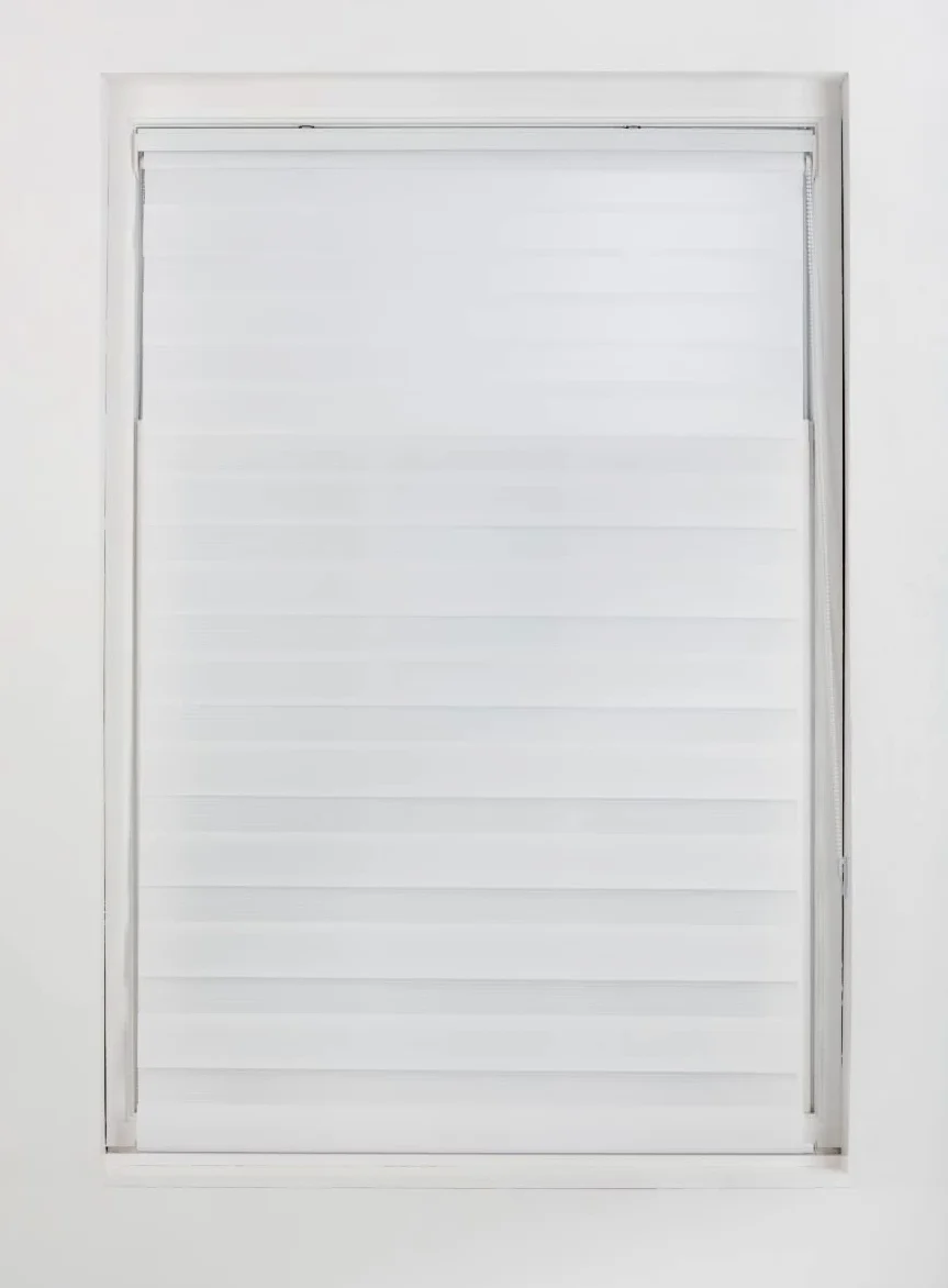 FURNISHED Stores Jour et Nuit sur Mesure - Store Enrouleur zébré en Tissu à Double Vision, Installation Rapide - Store Jour et Nuit, Blanc, 120W x 210H cm