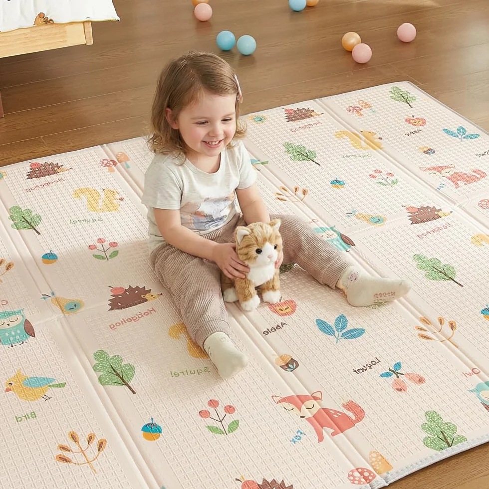 CASABEL Tapis d’Éveil Bébé Évolutif 180×150 cm, Pliable, Imperméable, Épais, Motifs Animaux Forêt