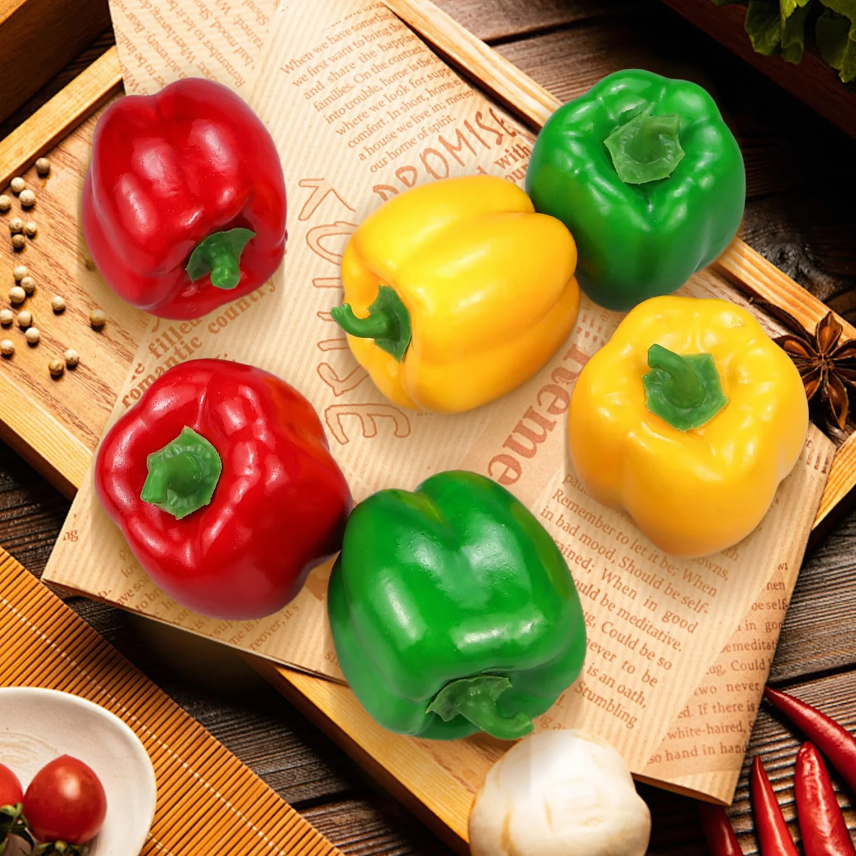 Lorigun Poivrons Artificiels 6Pcs Rouge Vert Jaune Légumes Décoratifs en Mousse