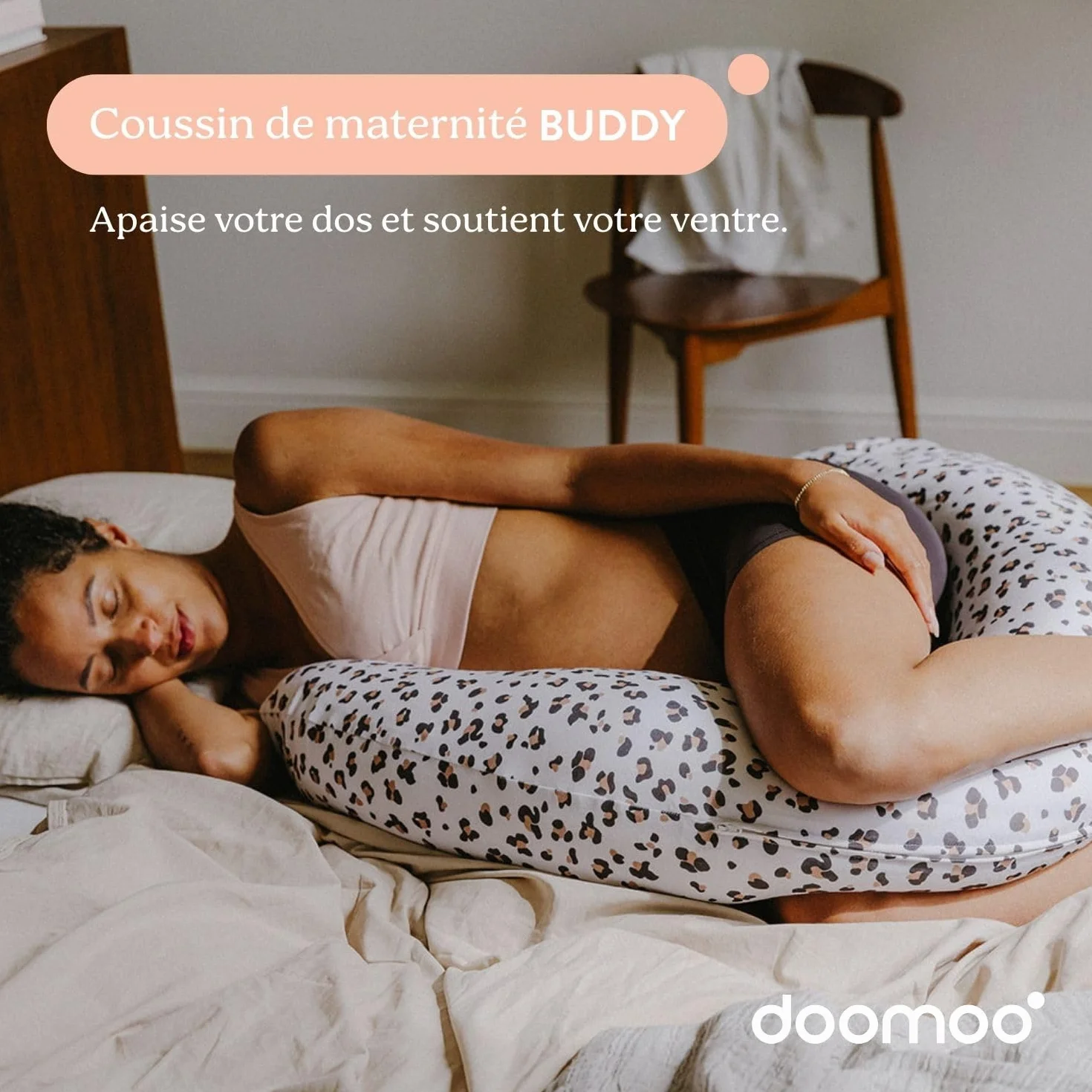 doomoo Coussin de Grossesse Allaitement Buddy Ultra Confort Dormir Grossesse Soulage dos jambes ventre Housse Bio OEKO-TEX Leopard Cream