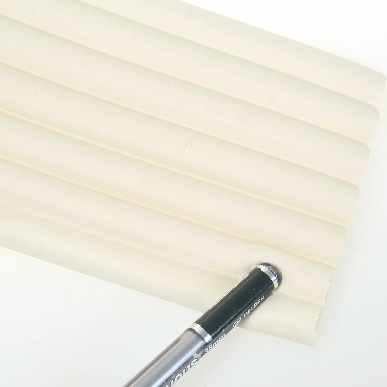 TUKA Rouleau en Mousse Antichoc 200cm x 80mm x 8mm pour Bébé Enfants