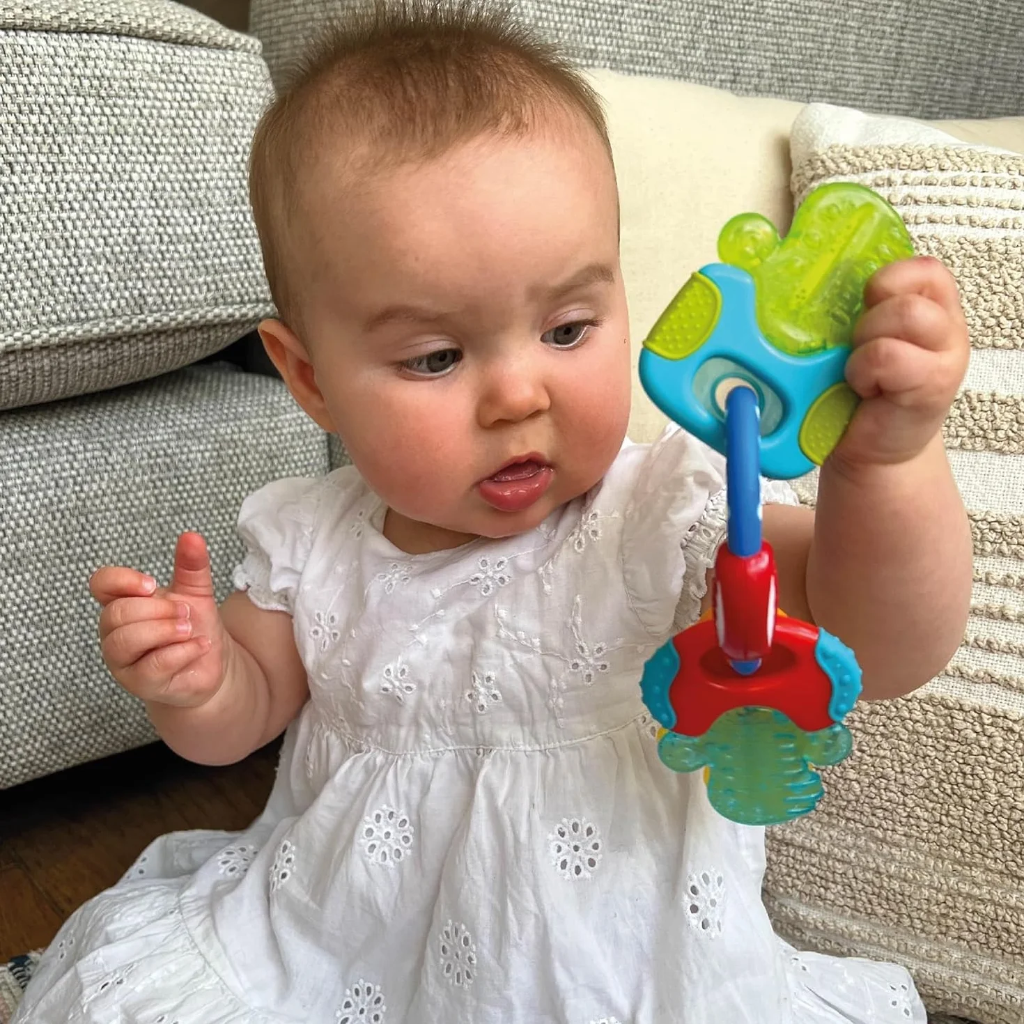 Nuby IcyBite Anneau de Dentition Bébé Gel Réfrigérant Molaires Dès 3 Mois