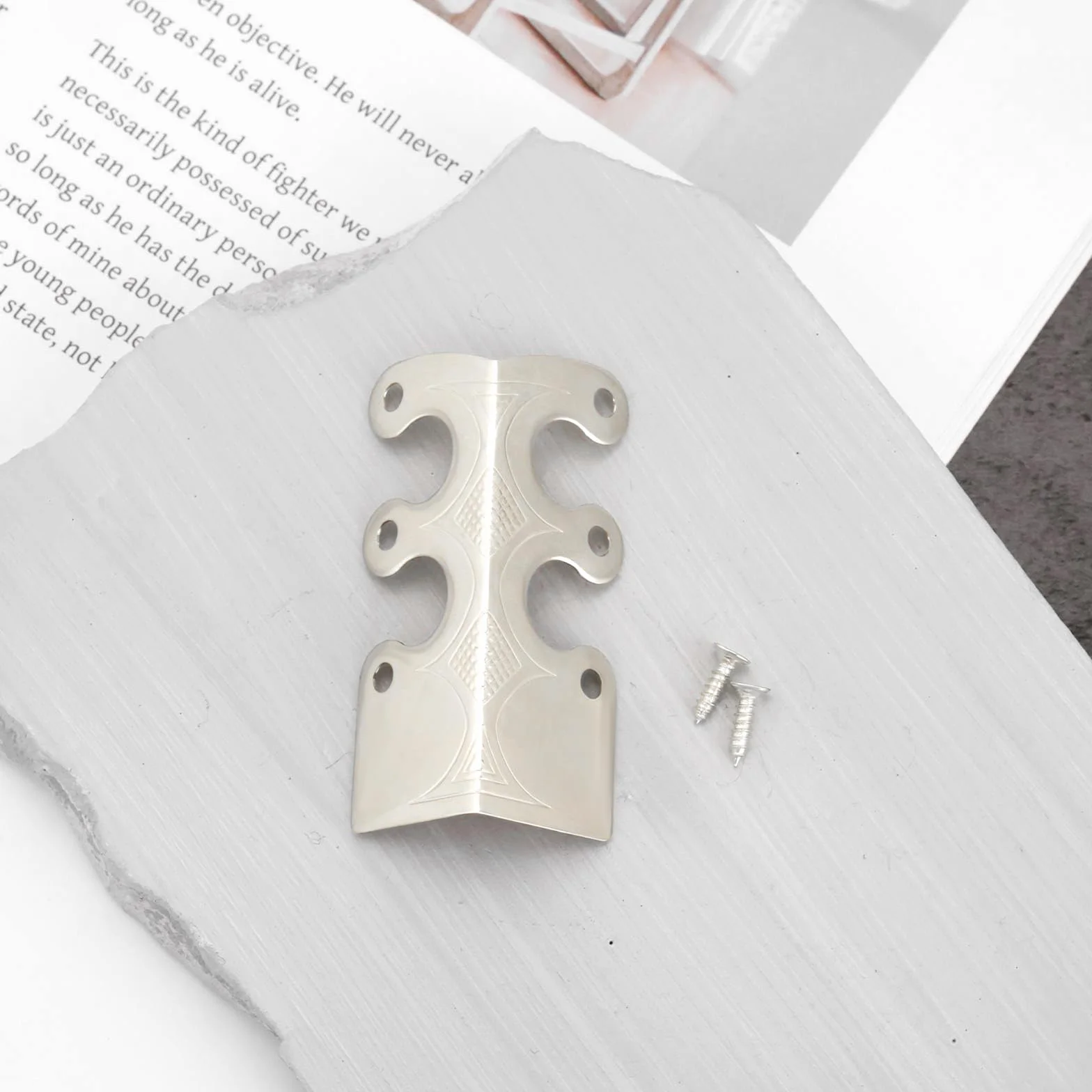 Protections d'angle en métal pour plinthes 12 pièces Blanc Nickel