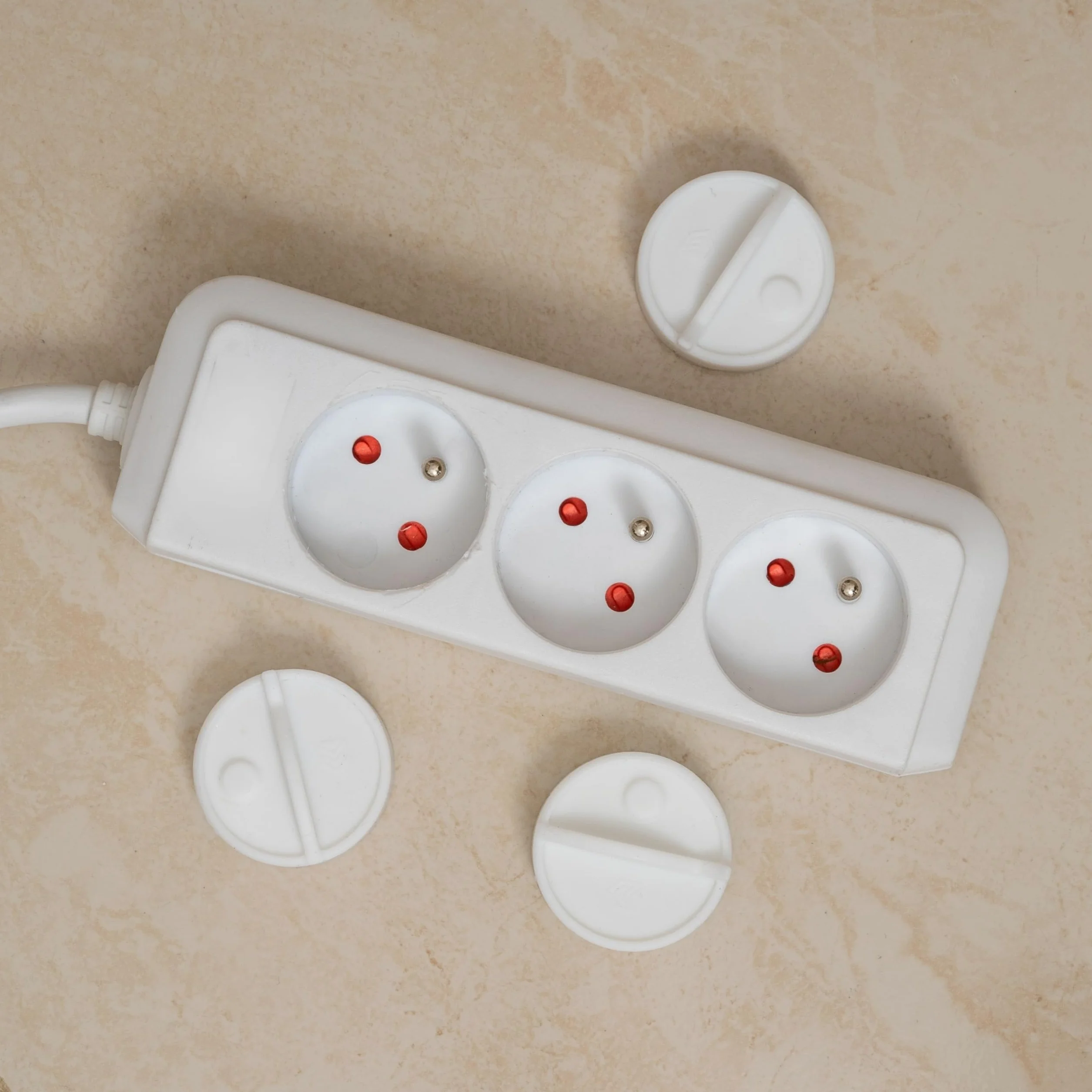 Cache-prise silicone blanc 2 pièces type E France protection éclaboussures poussière