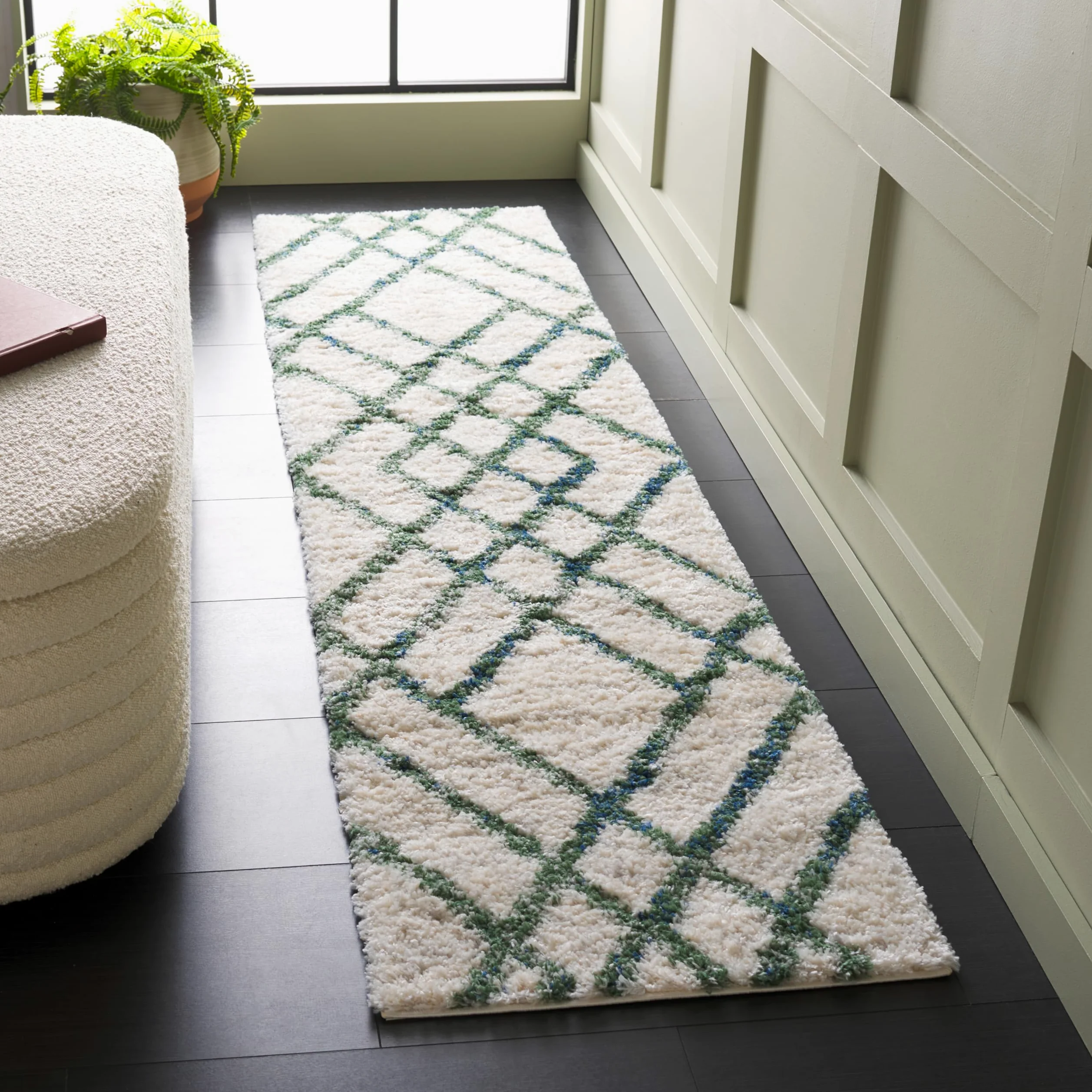 Safavieh Tapis Shag pour Salon, Salle à Manger, Chambre à Coucher - Berber Shag Collection, Tapis à Poil Court, Ivoire, 76 X 183 cm