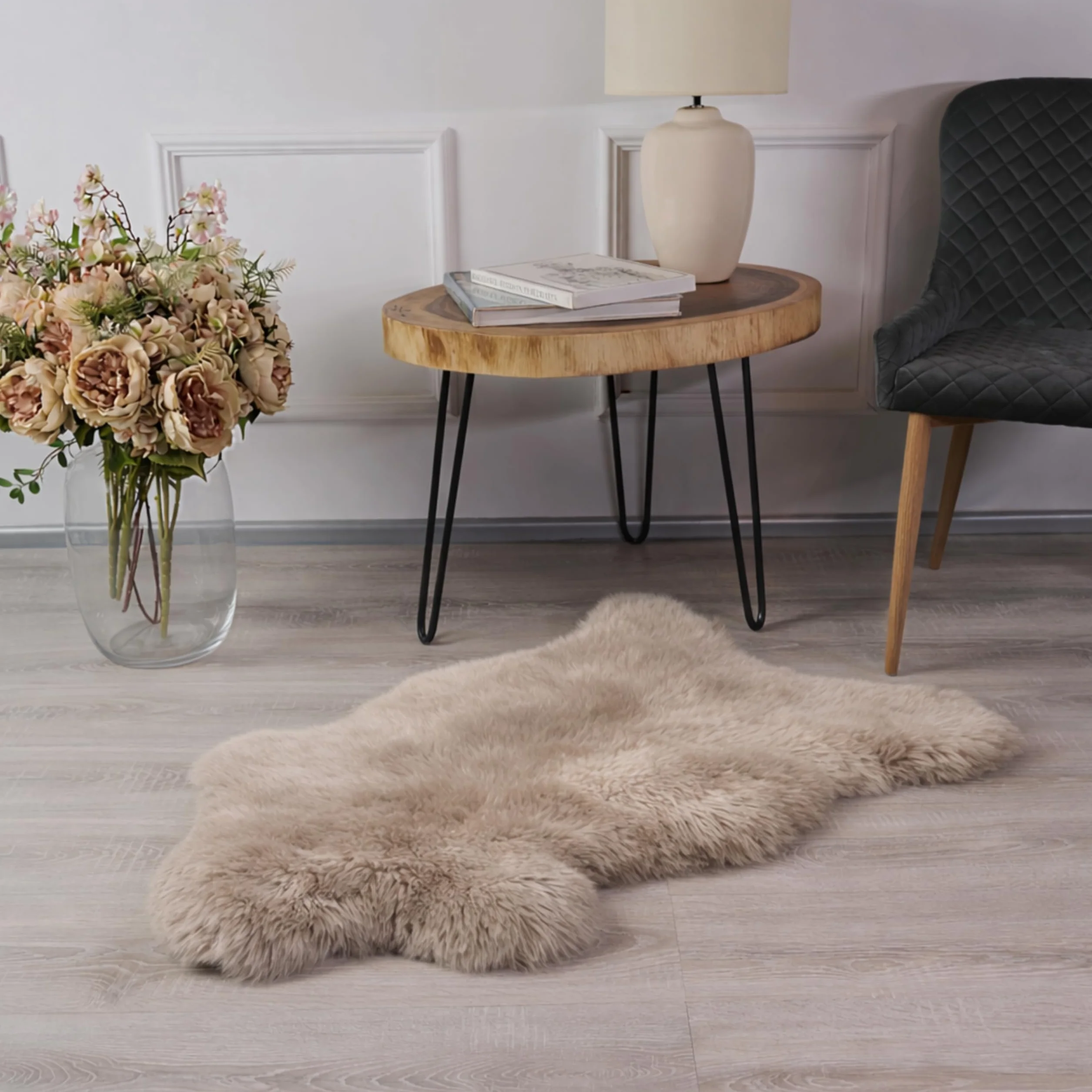 Peau de mouton véritable de qualité supérieure - Beige - 100-110 cm - Sans odeur - Alternative à la fourrure synthétique - Tapis en peau d'agneau pour canapé - Peau de mouton