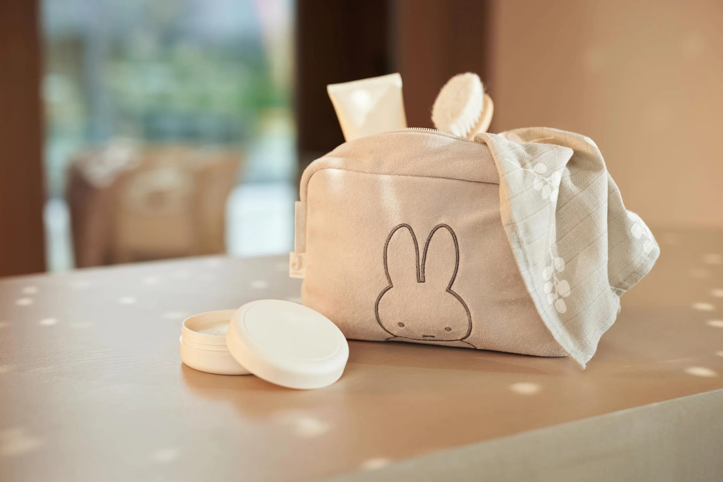 Jollein Sac à Langer en Tissu éponge Miffy Nougat Trousse à Couches Beige