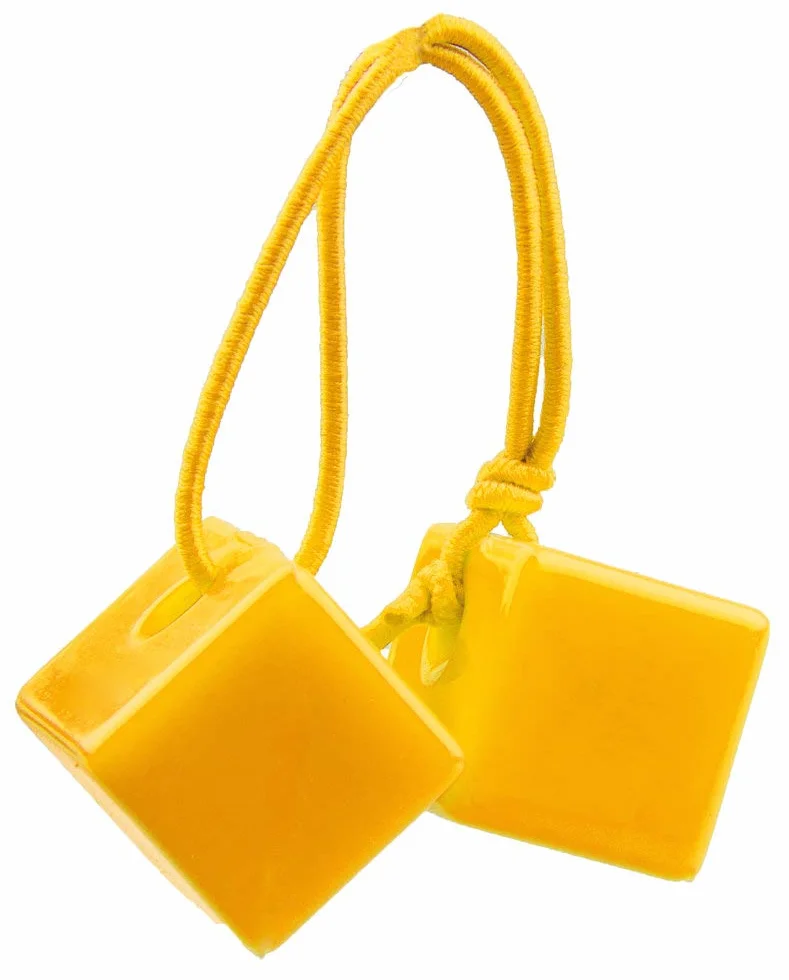 Cube queue de cheval à deux perles 5 pièces rose bleu jaune violet vert sur carton à suspendre