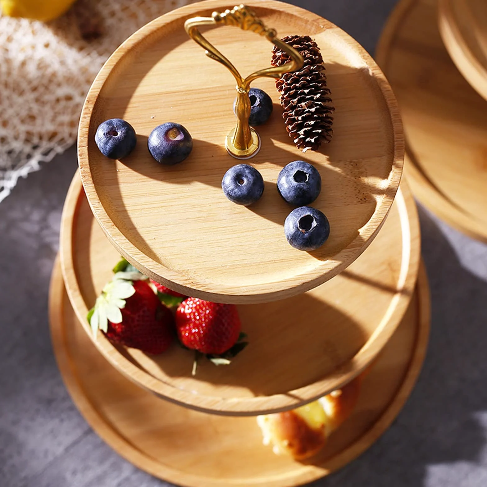 Présentoir à Gâteau 3 couches en bambou gâteau stand Creative Dessert Présentoir Retro Afternoon Tea Dessert Table gâteau de mariage Assiette pâtisserie stand Stand de Gâteaux