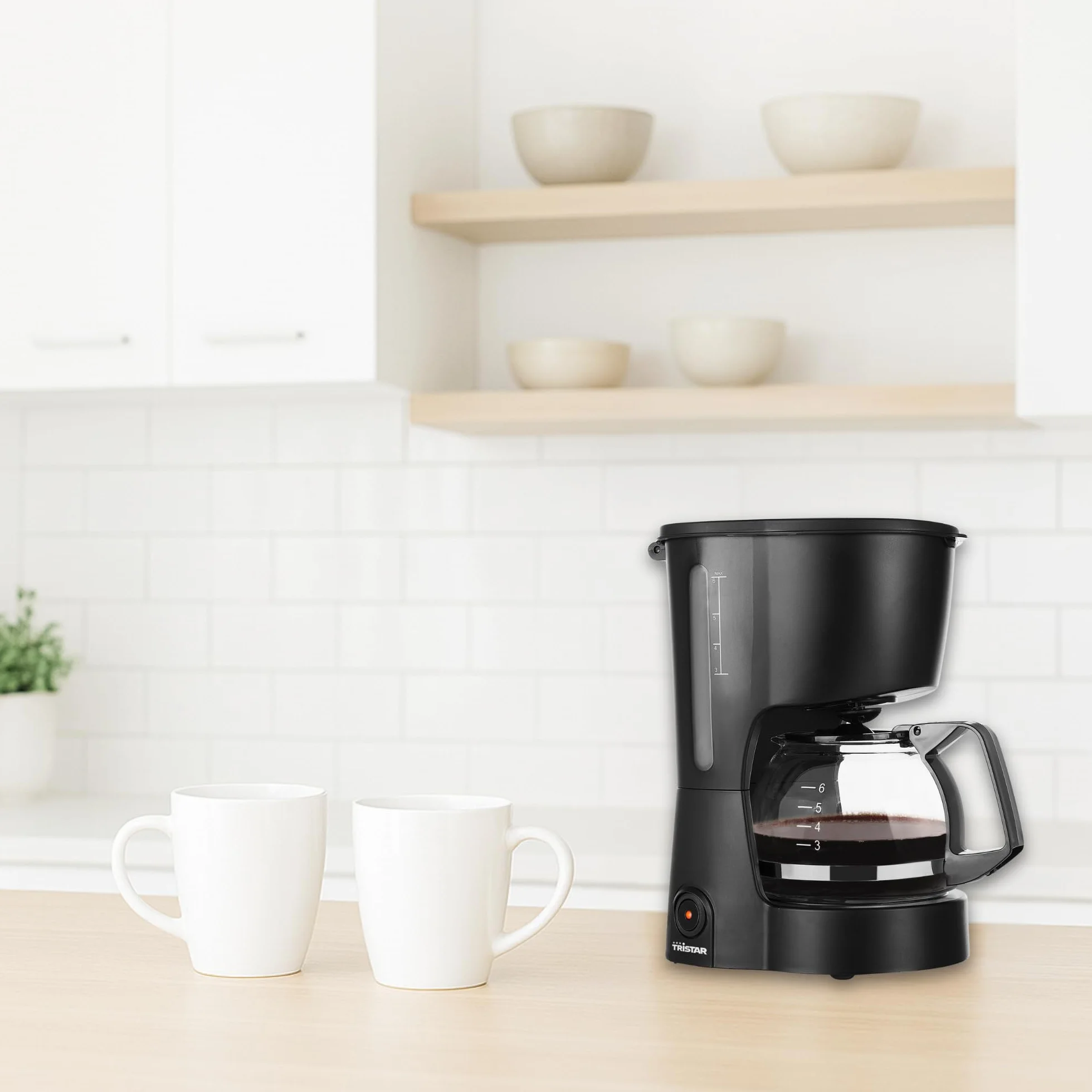 Tristar Cafetière 6 Tasses 600W Maintien au Chaud Filtre Permanent Anti-Goutte Compacte