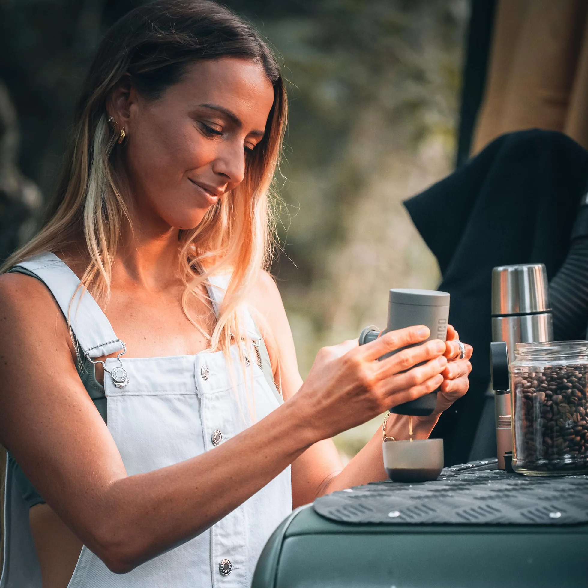 WACACO Minipresso GR2, Machine à Espresso Portative, Café Moulu, Cafetière de Voyage, Manuelle, Gris Olive