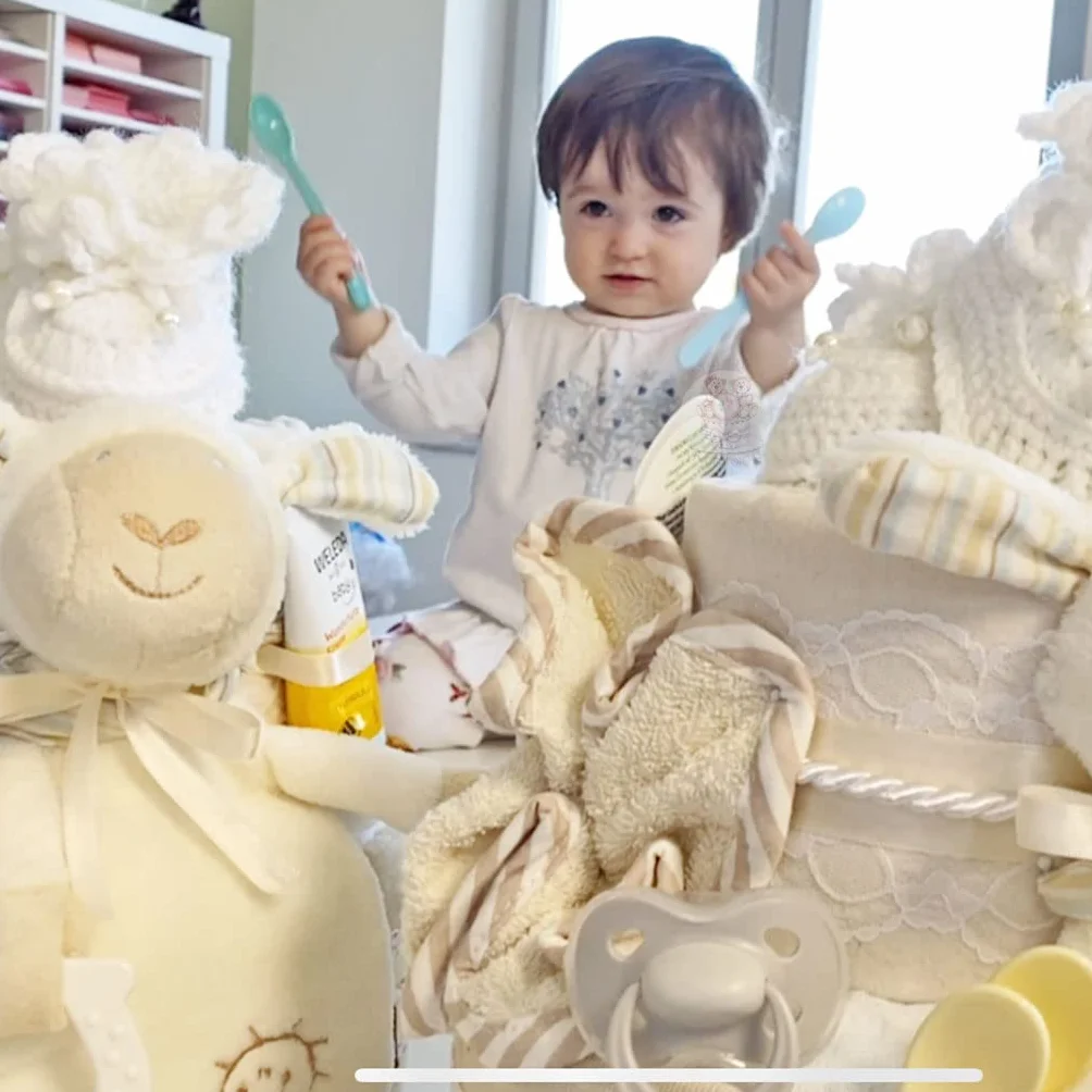 MomsStory Gâteau de Couches Neutre Mouton 2 Étages Beige Cadeau Naissance Baby Shower