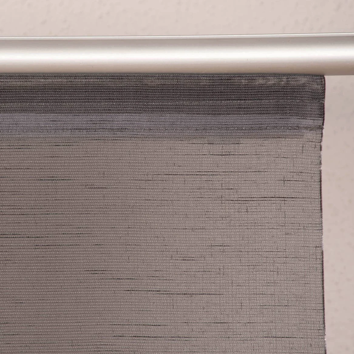 SCHÖNER LEBEN. Panneau japonais aspect batiste brodé Anthracite/gris/blanc 245 x 60 cm