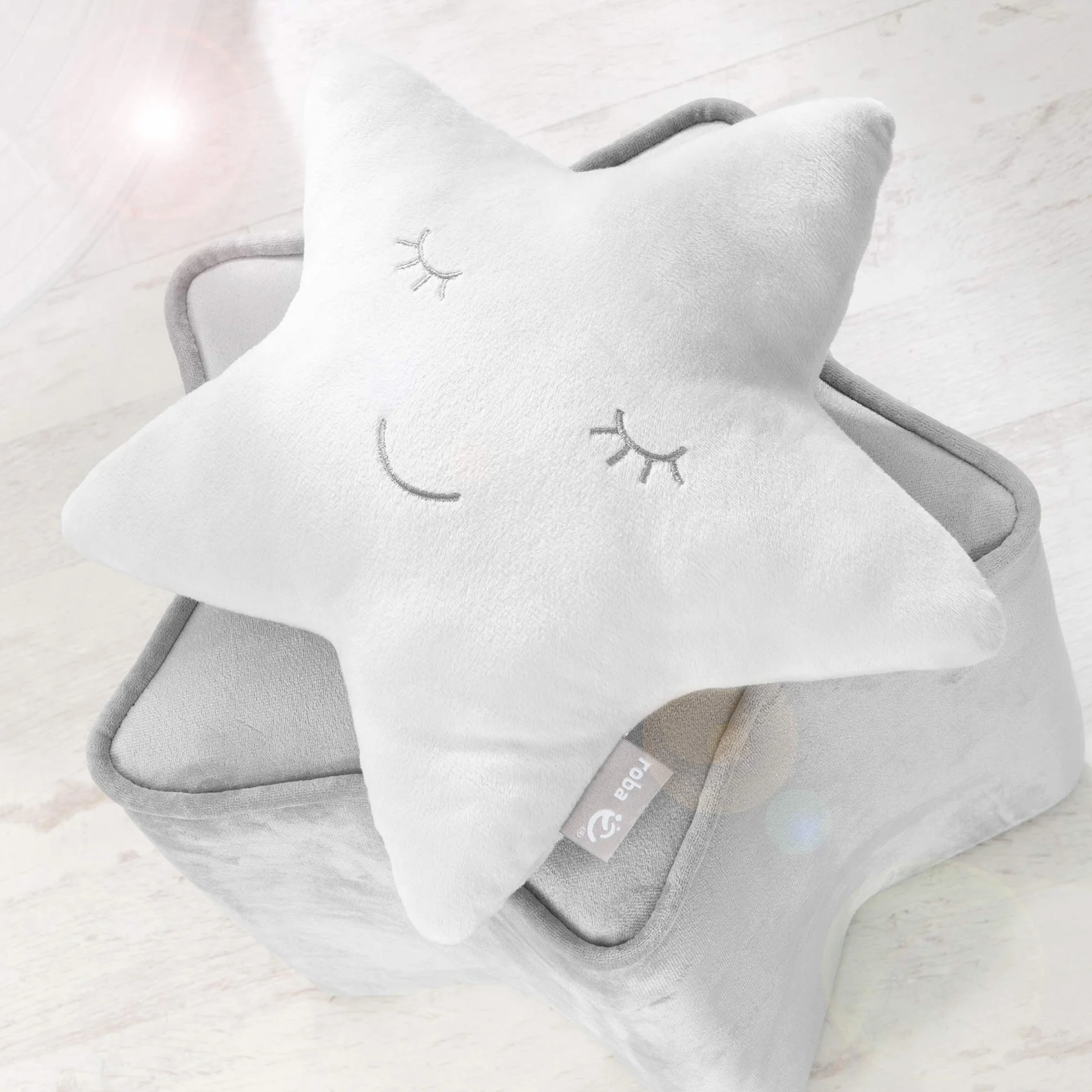 roba Coussin Décoratif Étoile 32 x 28 cm Oreiller Bébé Peluche Visage Souriant Brodé Gris Argenté