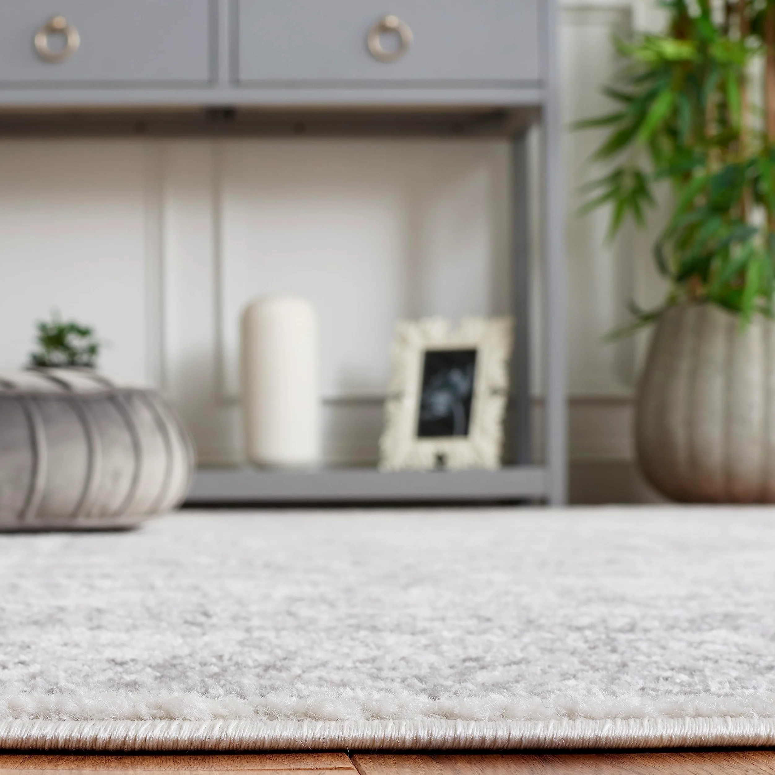 SAFAVIEH Tapis 122 x 183 cm - Adirondack Collection - Design Traditionnel, Ivoire & Argent, Mélange Synthétique Entretien Facile, Idéal pour Salon, Chambre, Bureau