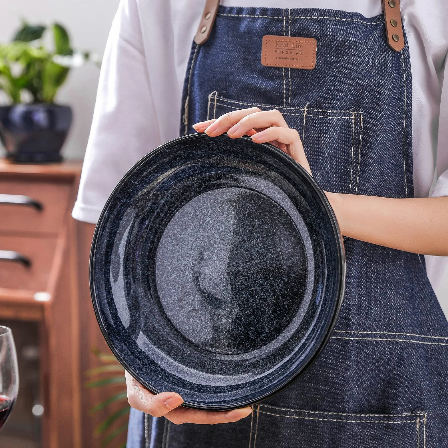 vicrays Grands bols de service à salade et pâtes en céramique - Large et peu profond - 1,3 l - Grandes assiettes plates en porcelaine - 25,4 cm - Design plat - Bleu - Passe au micro-ondes et au