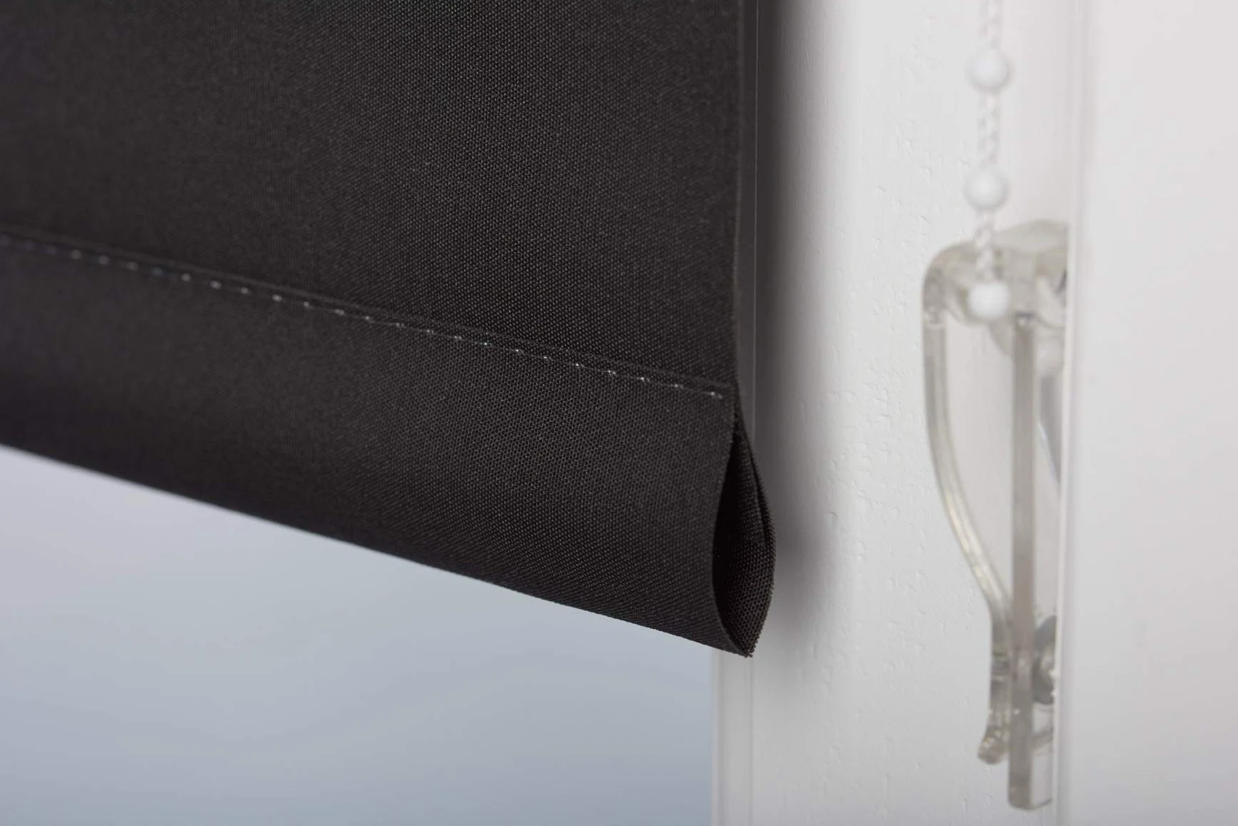 Furnished Stores enrouleurs sur Mesure avec œillets Triple Diamant, Noir, 180cm x 165cm