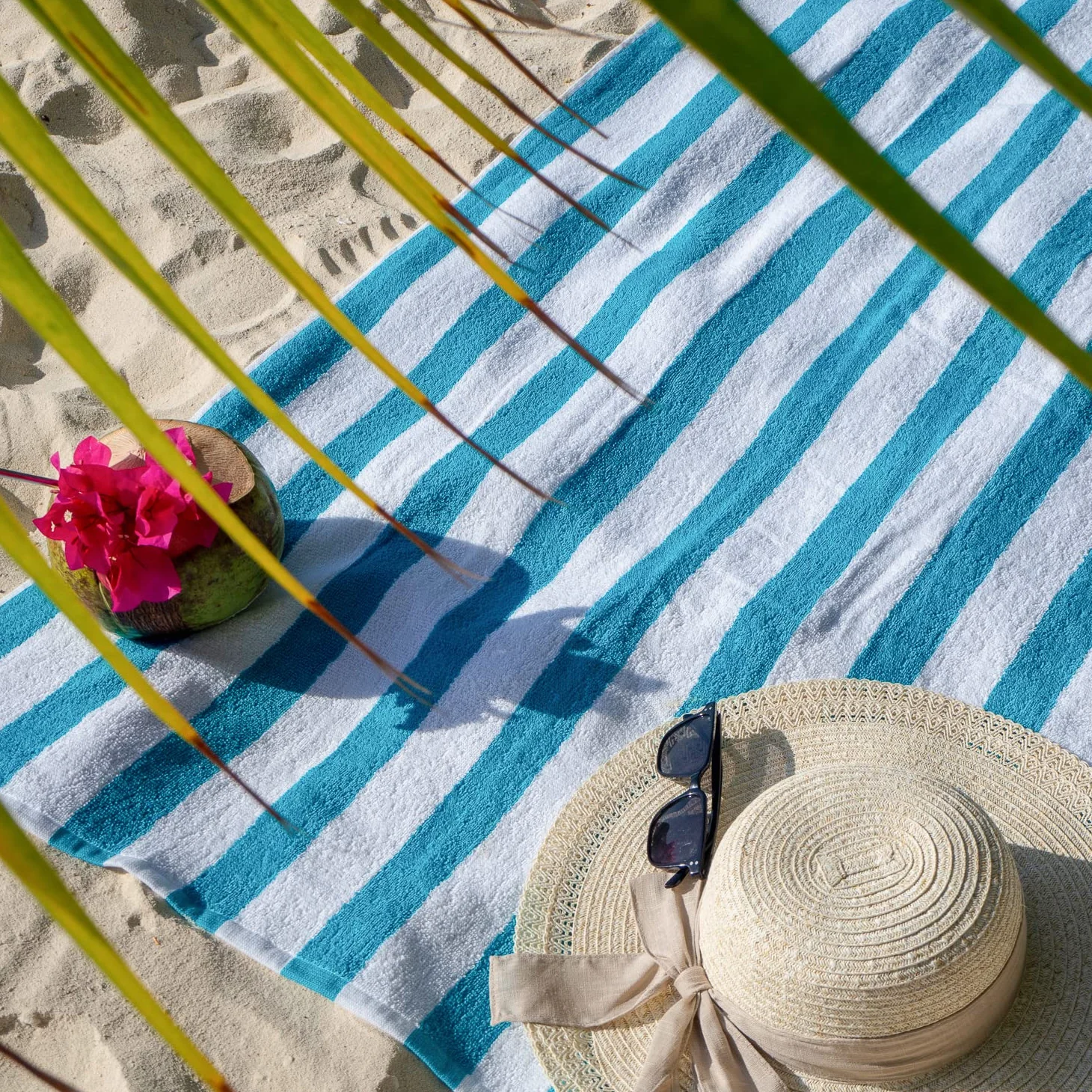 Arkwright Cali Cabana Lot de 4 Serviettes de Plage à Rayures, 100% Coton Doux, légères et à séchage Rapide, Serviettes en éponge pour Piscine, baignade et Spa, 76 x 152,5 cm, Bleu