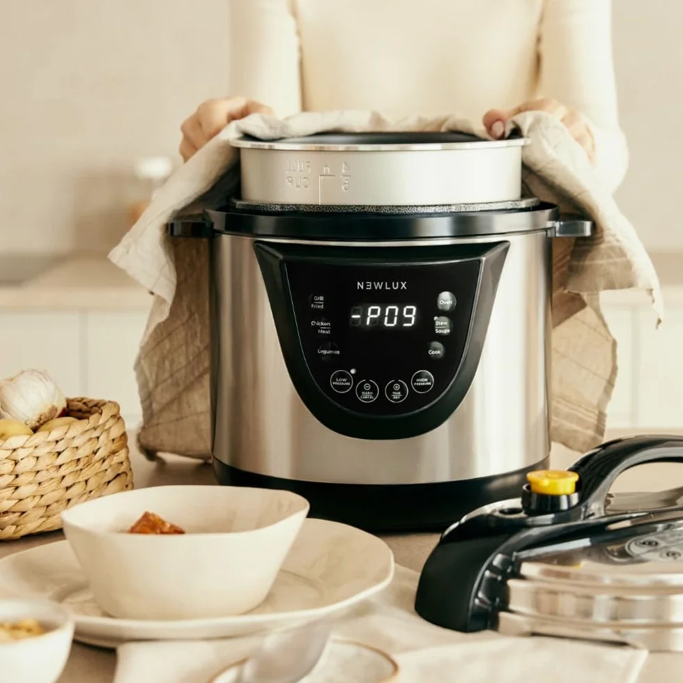 Mijoteuse Électrique Programmable NEWLUX Chef Pot V110, 1000W, 6L, 10 Programmes, Duo-pressure