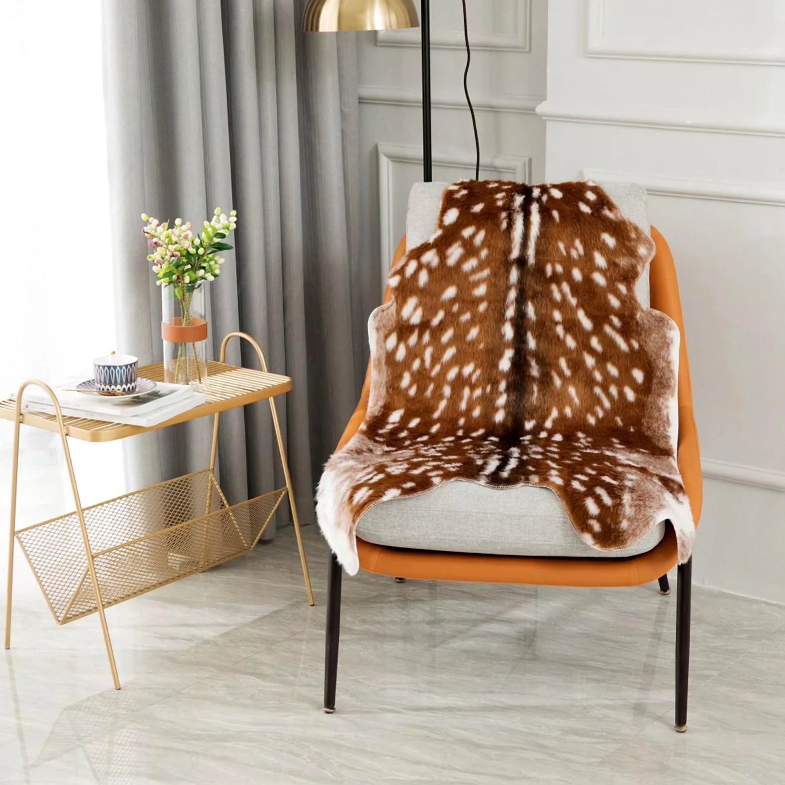 Grand tapis Sika en fausse fourrure avec imprimé cerf - 1,5 x 1,8 m - Blanc et marron