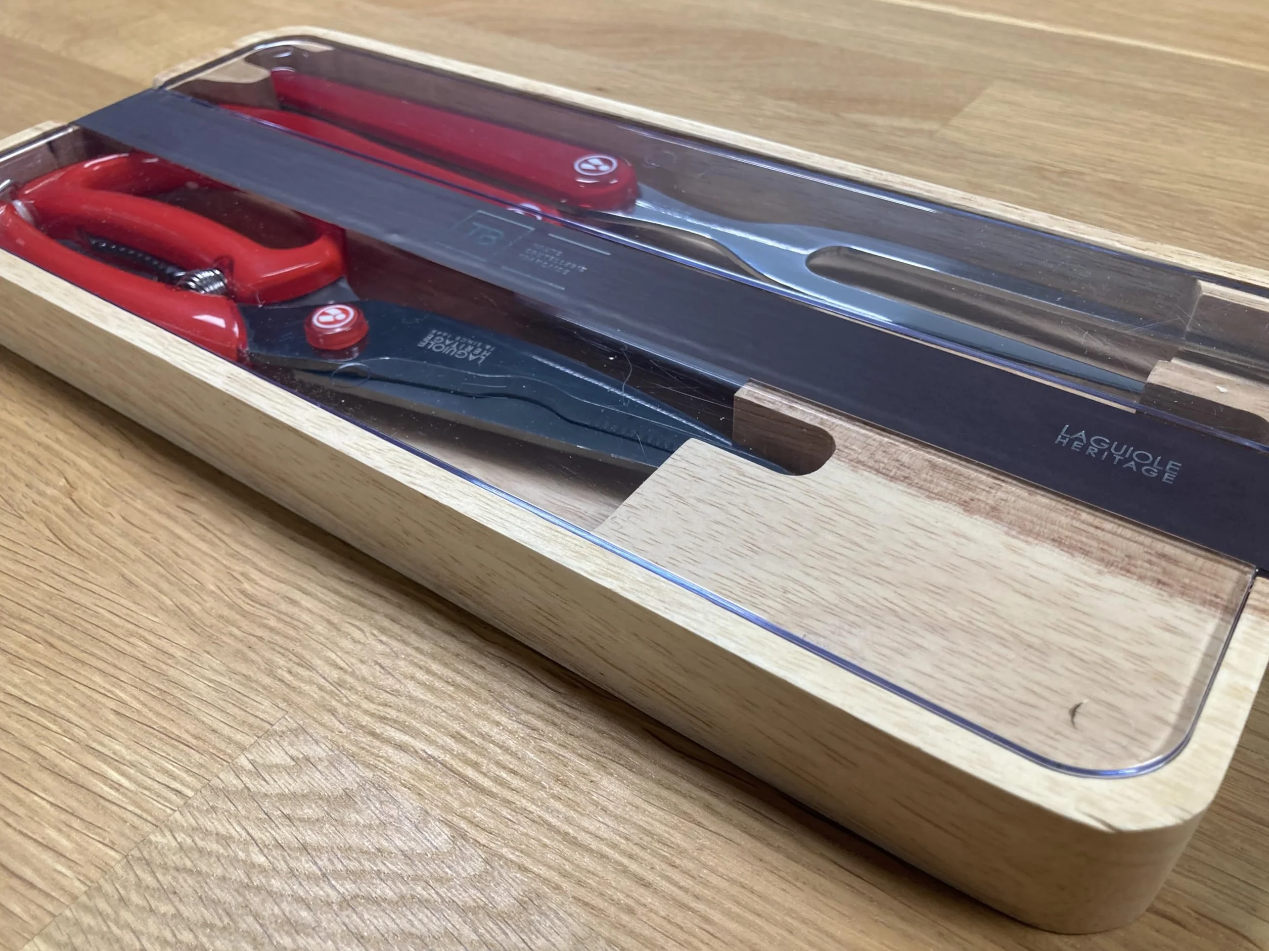 Coffret de service à découper Acidulé Rouge