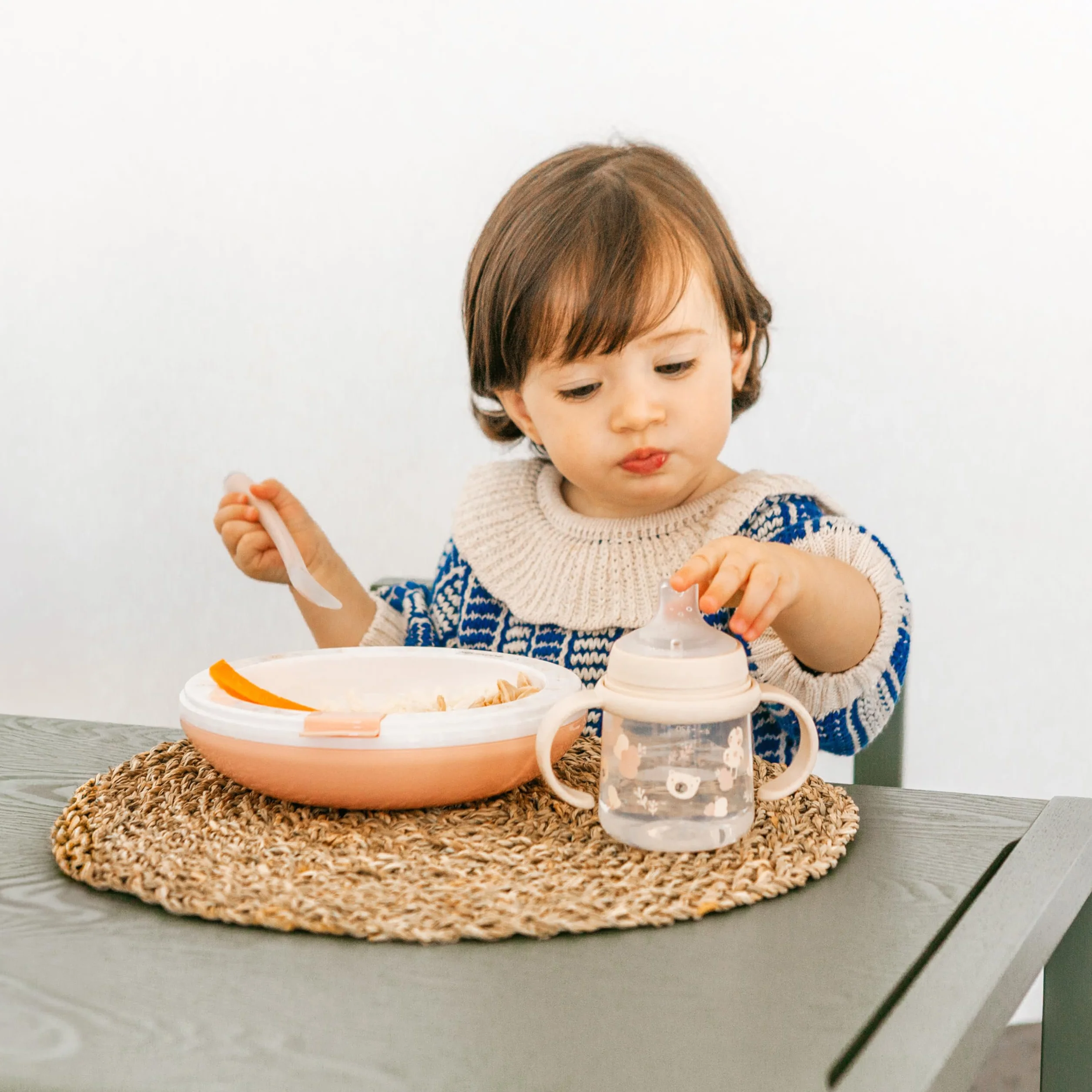 Suavinex Biberon à Anses Tasse Apprentissage Bébé Bec Souple Silicone Anti-Colique 150 ml Wild&Free Rose