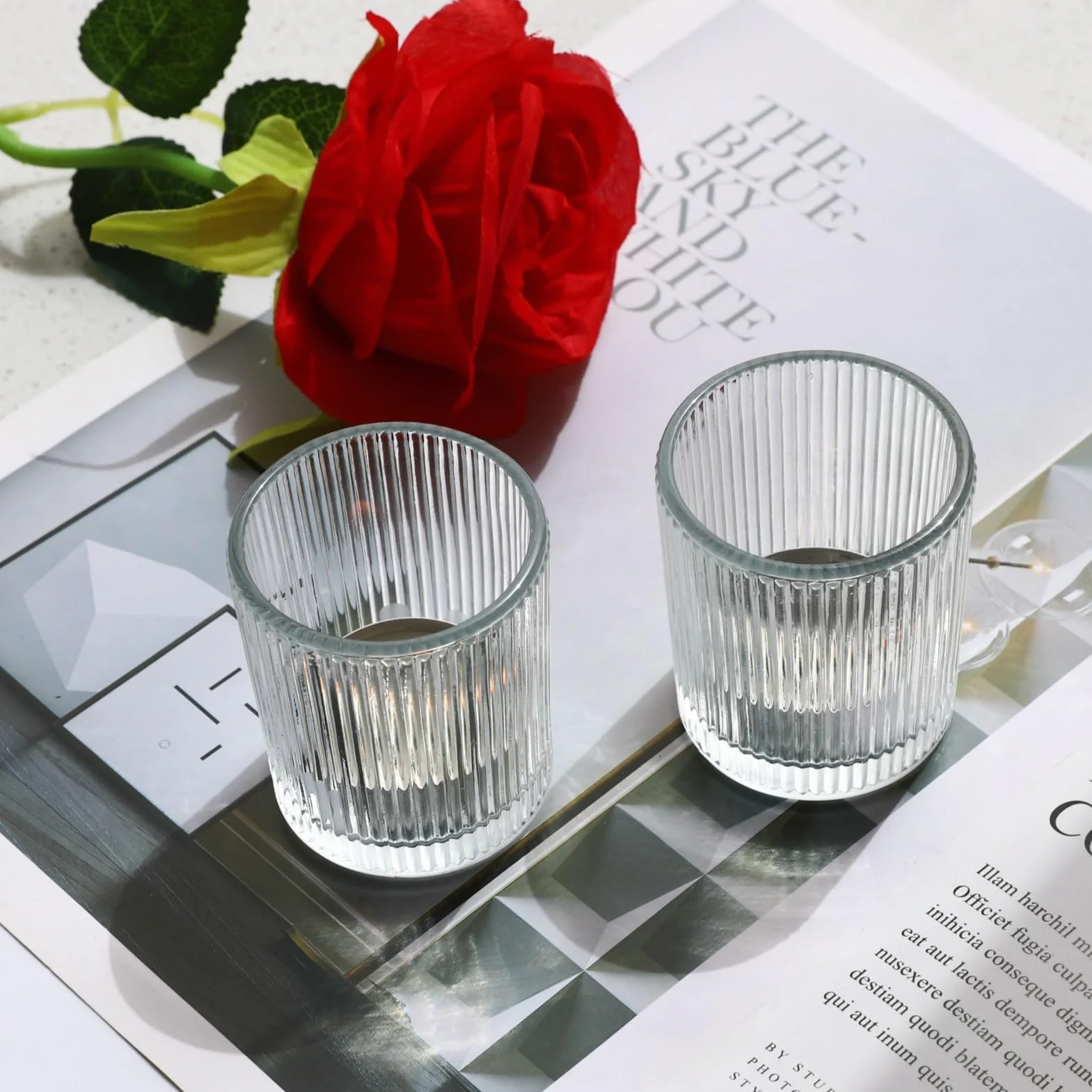 Lot de 12 Bougeoirs en Verre Côtelés Transparents pour Mariage, Fête et Décoration de Noël (5,5 cm × 6,5 cm)