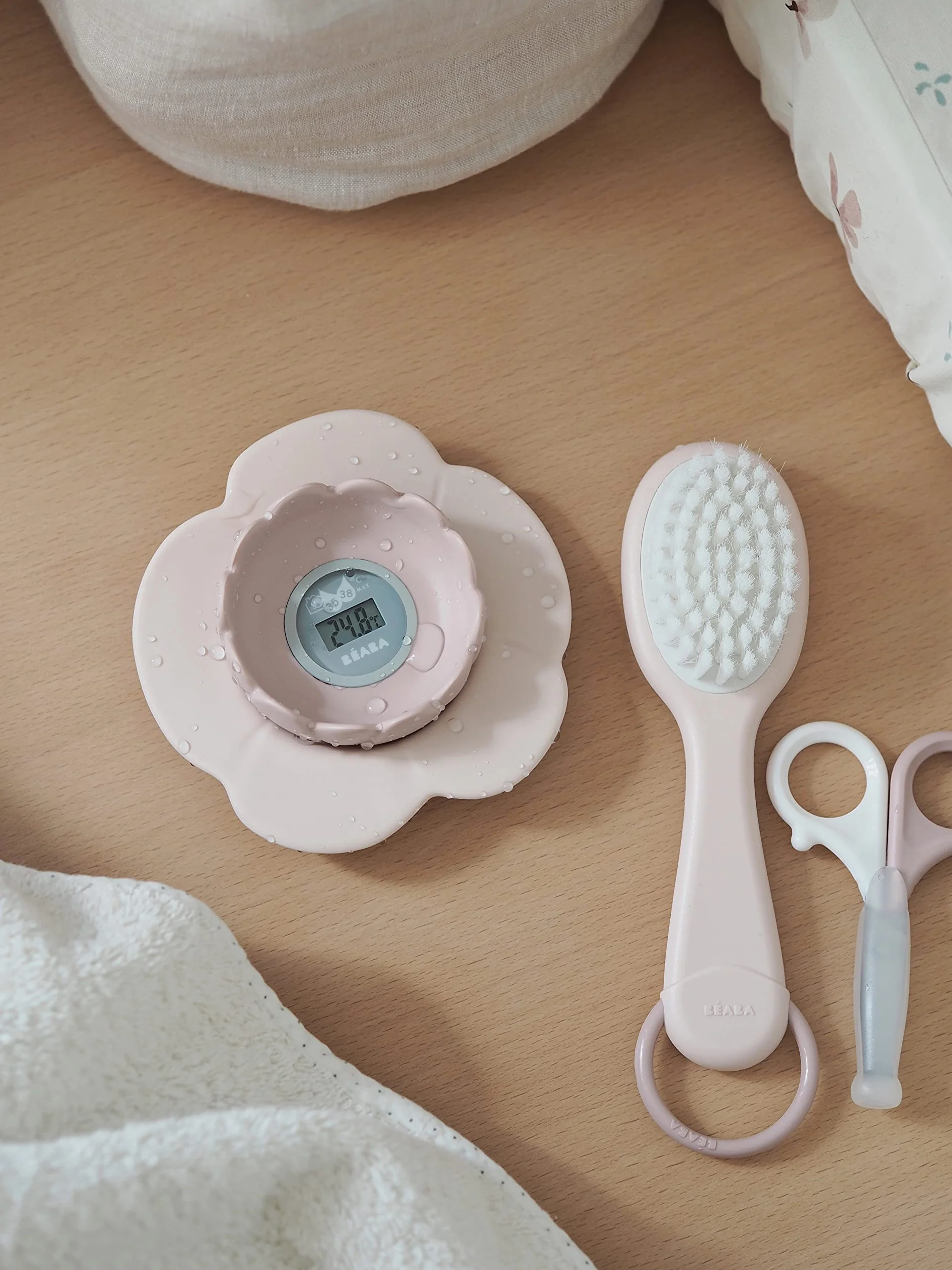 Béaba Thermomètre de bain Lotus Digital Multifonctions Prise température pièce et bain Forme Fleur Old Pink