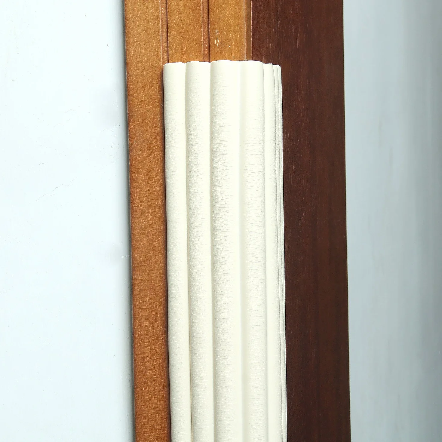 TUKA Rouleau en Mousse Antichoc 200cm x 80mm x 8mm pour Bébé Enfants