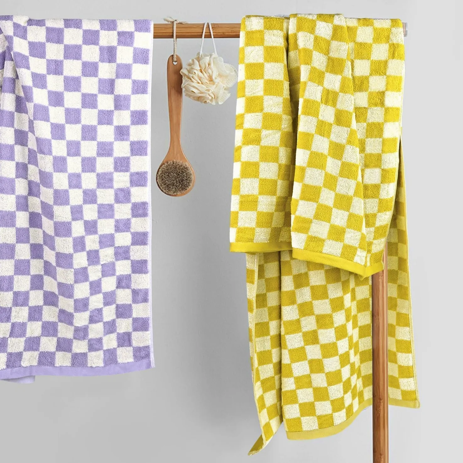 Jacquotha Lot de 2 grandes serviettes de bain à carreaux jaunes et lilas, douces et colorées, pour salle de bain, spa, grandes serviettes de douche de 140 x 69,8 cm, fines à séchage rapide pour plage,
