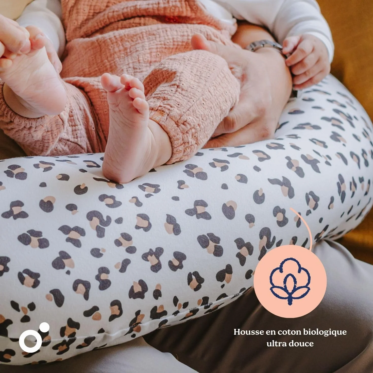 doomoo Coussin de Grossesse Allaitement Buddy Ultra Confort Dormir Grossesse Soulage dos jambes ventre Housse Bio OEKO-TEX Leopard Cream