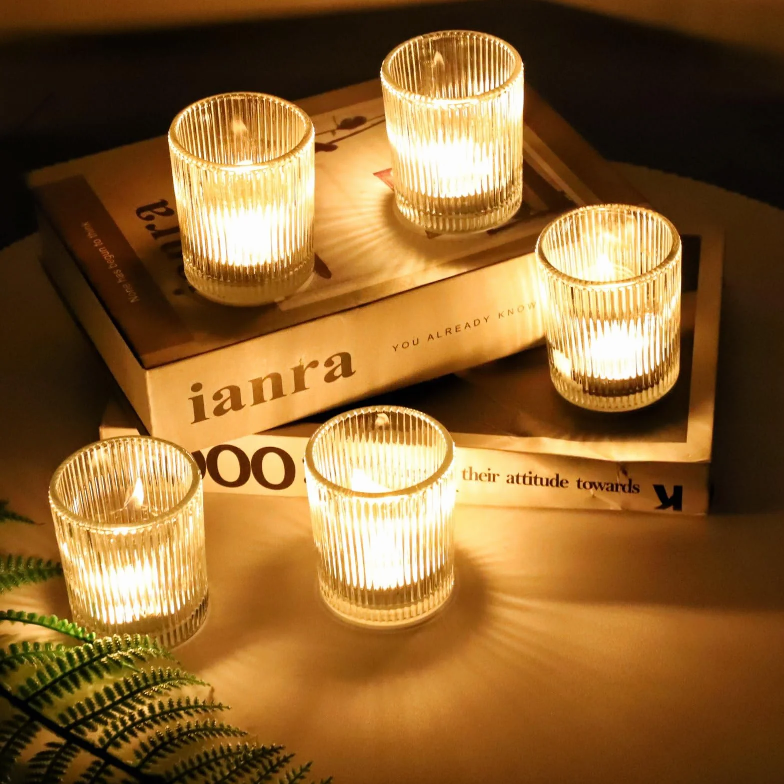 Lot de 12 Bougeoirs en Verre Côtelés Transparents pour Mariage, Fête et Décoration de Noël (5,5 cm × 6,5 cm)