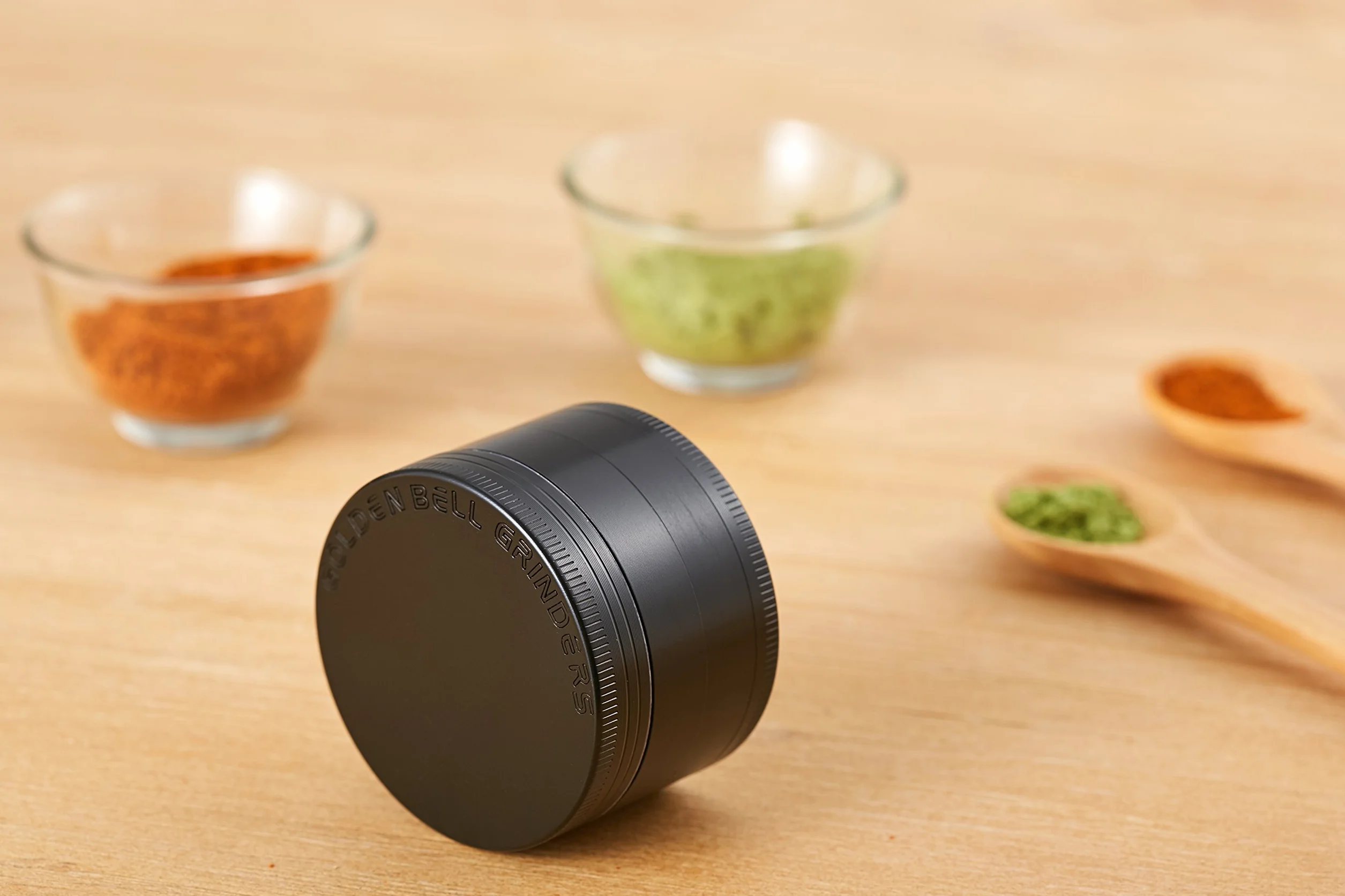 Moulin Grinder à Epices en Alliage de Zinc 53mm Noir