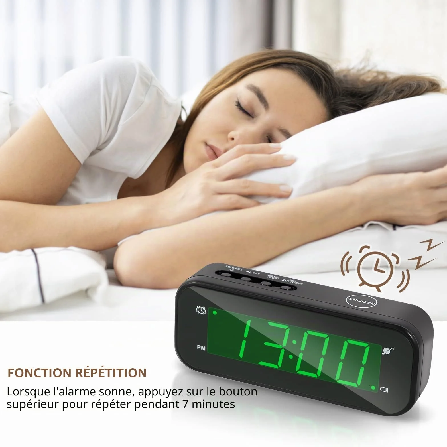 Horloge numérique LED à Piles avec Réveil Snooze - Petite Horloge de Bureau