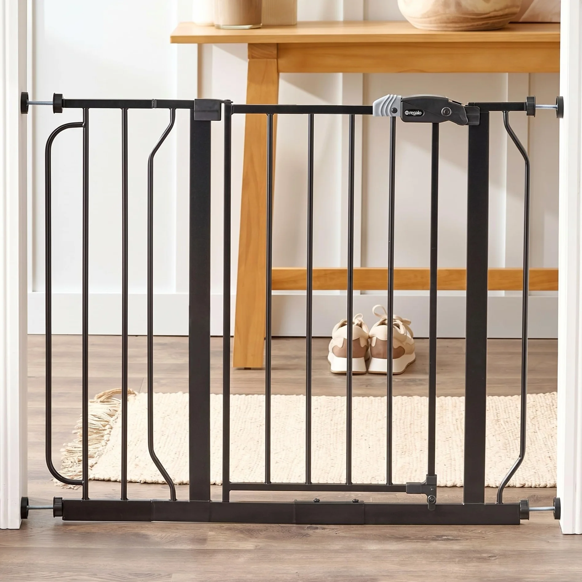 Regalo Safety Easy Step Baby Gate for Doorways & Stairs, Fits 73.6-95.5cm, Pressure Mounted, Black
