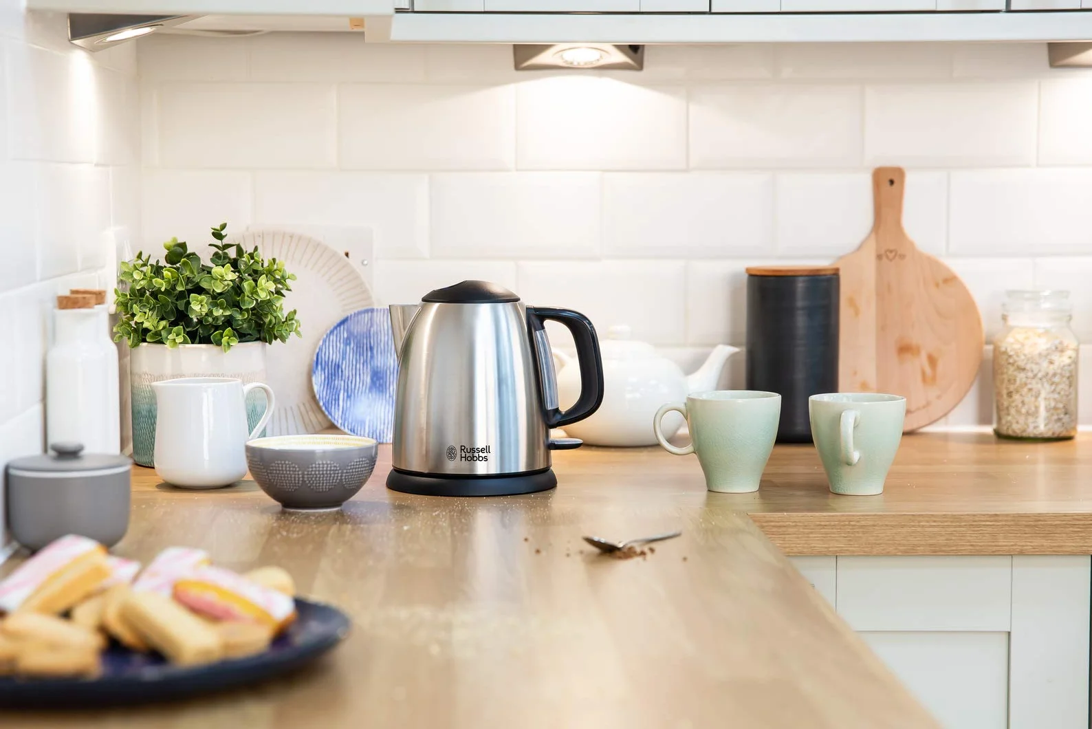 Russell Hobbs Bouilloire Electrique Adventure 1L 2400W 24991-70