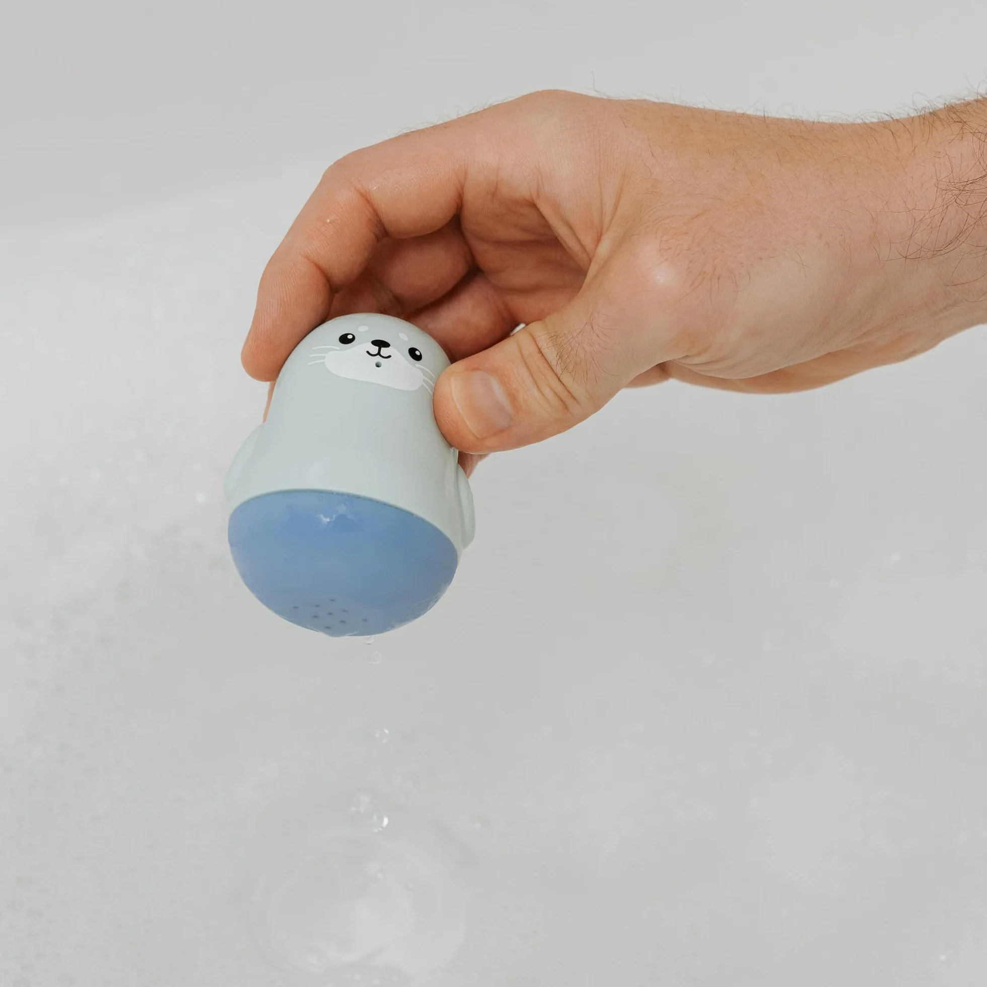 Nuby Kit de Soins pour le Bain de Bébé 8 Accessoires Essentiels Sac de Voyage Doublure Imperméable