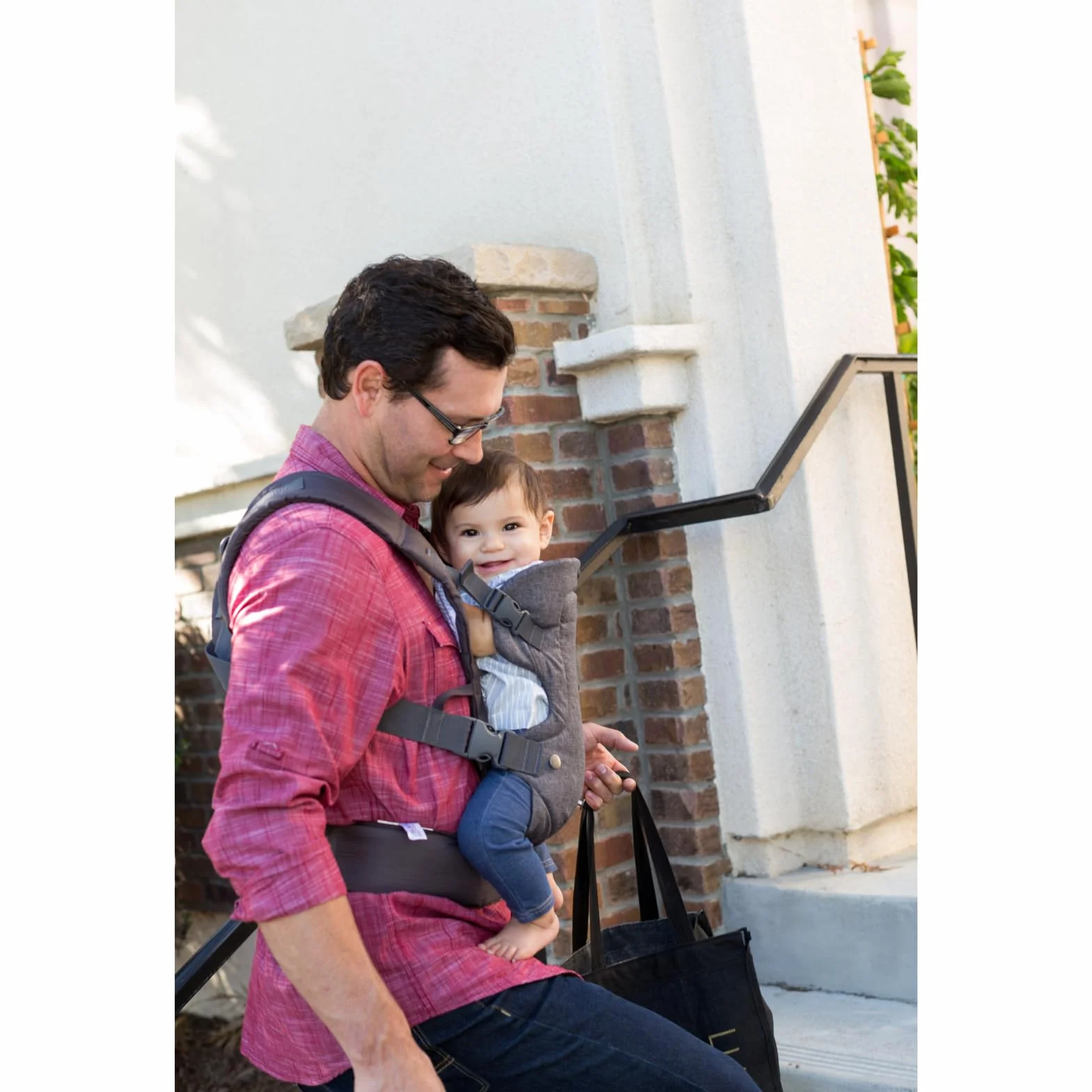 Infantino Porte-Bébé Flip 4-en-1 Ergonomique Gris 3,6-14,5 kg