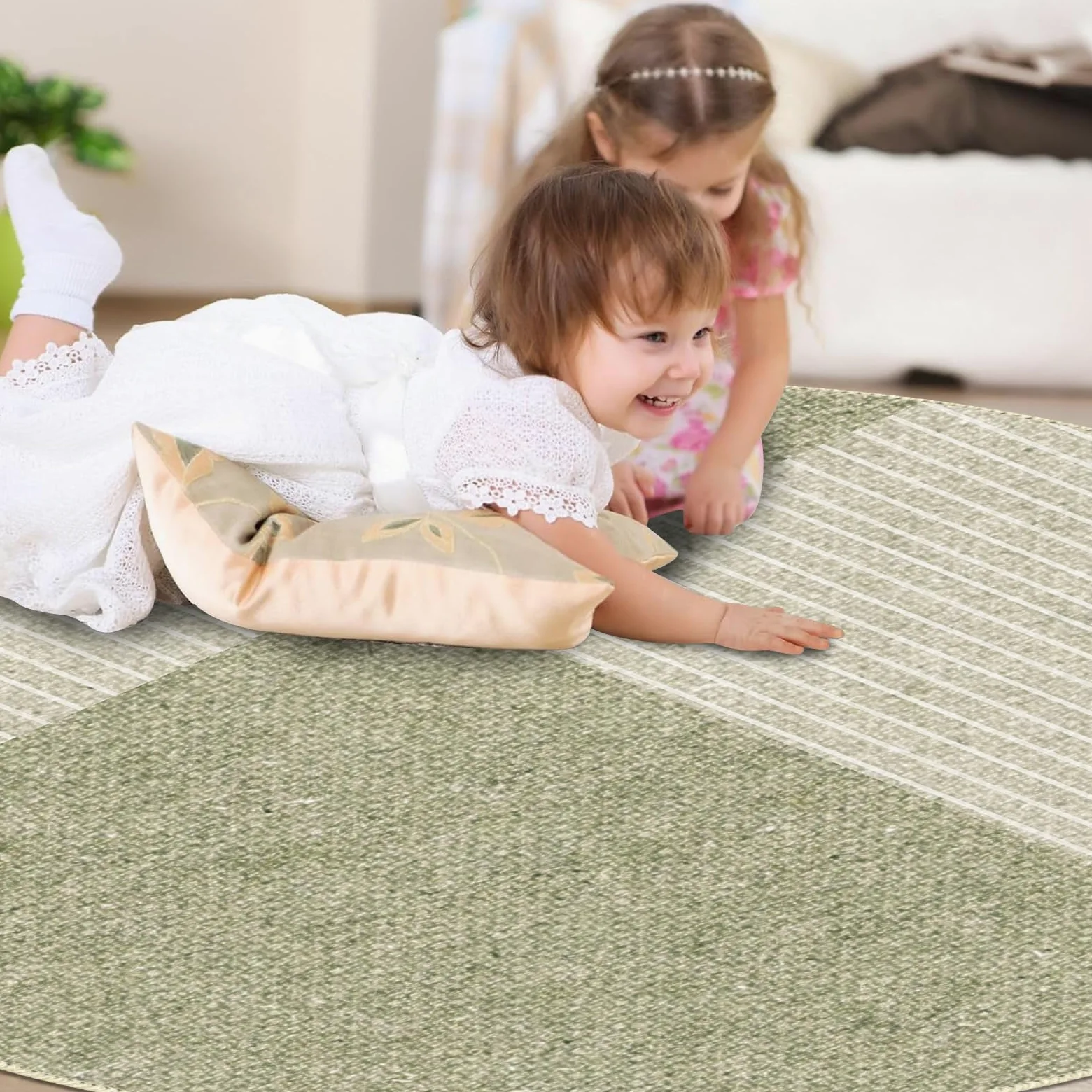 Tapis de salon rond 80 cm, moelleux à poils courts avec design géométrique vert et beige, antidérapant et lavable, pour le salon ou comme descente de lit, en vert, beige