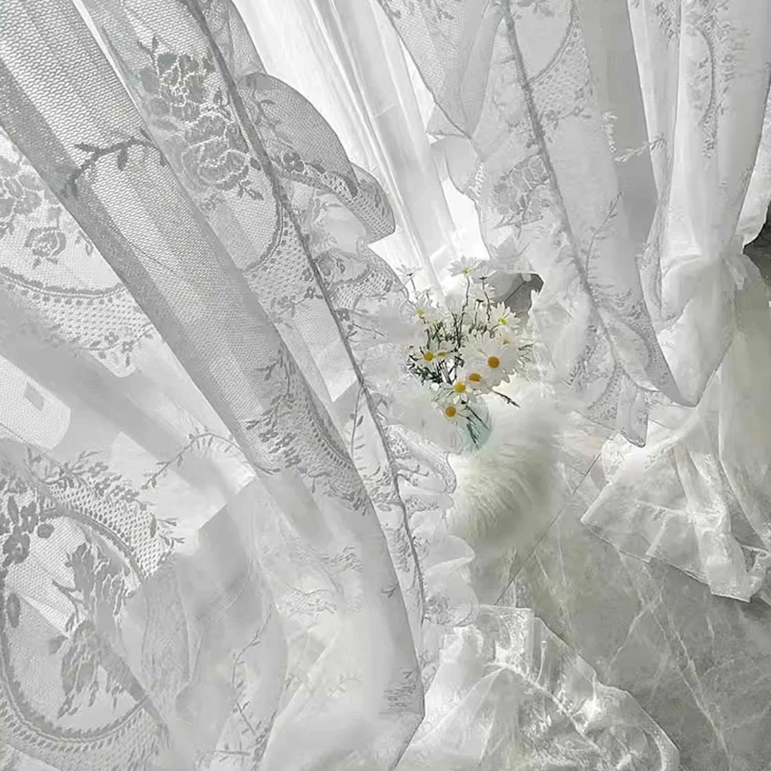 Rideaux en Dentelle Brodée de Fleurs de Style Romantique Français, Long Traitement de Fenêtre Vintage Shabby Chic avec Bord à Volants Festonnés, pour Balcon de Jardin, 1 Panneau