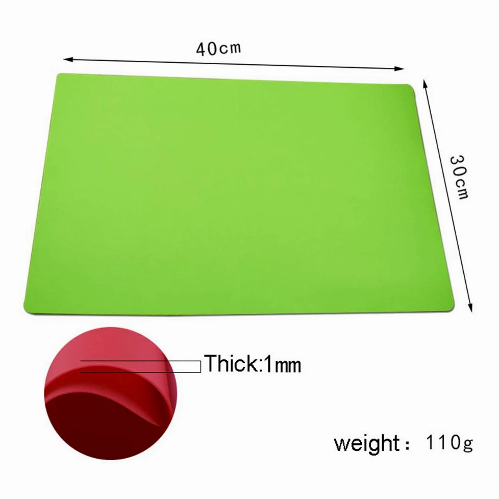 Antidérapant Sets de Table, Lot de 4, Résiste à la Chaleur, Résiste à l'usure, Lavable à l'eau, Facile à Entretenir, pour Table à Manger 45-30 cm