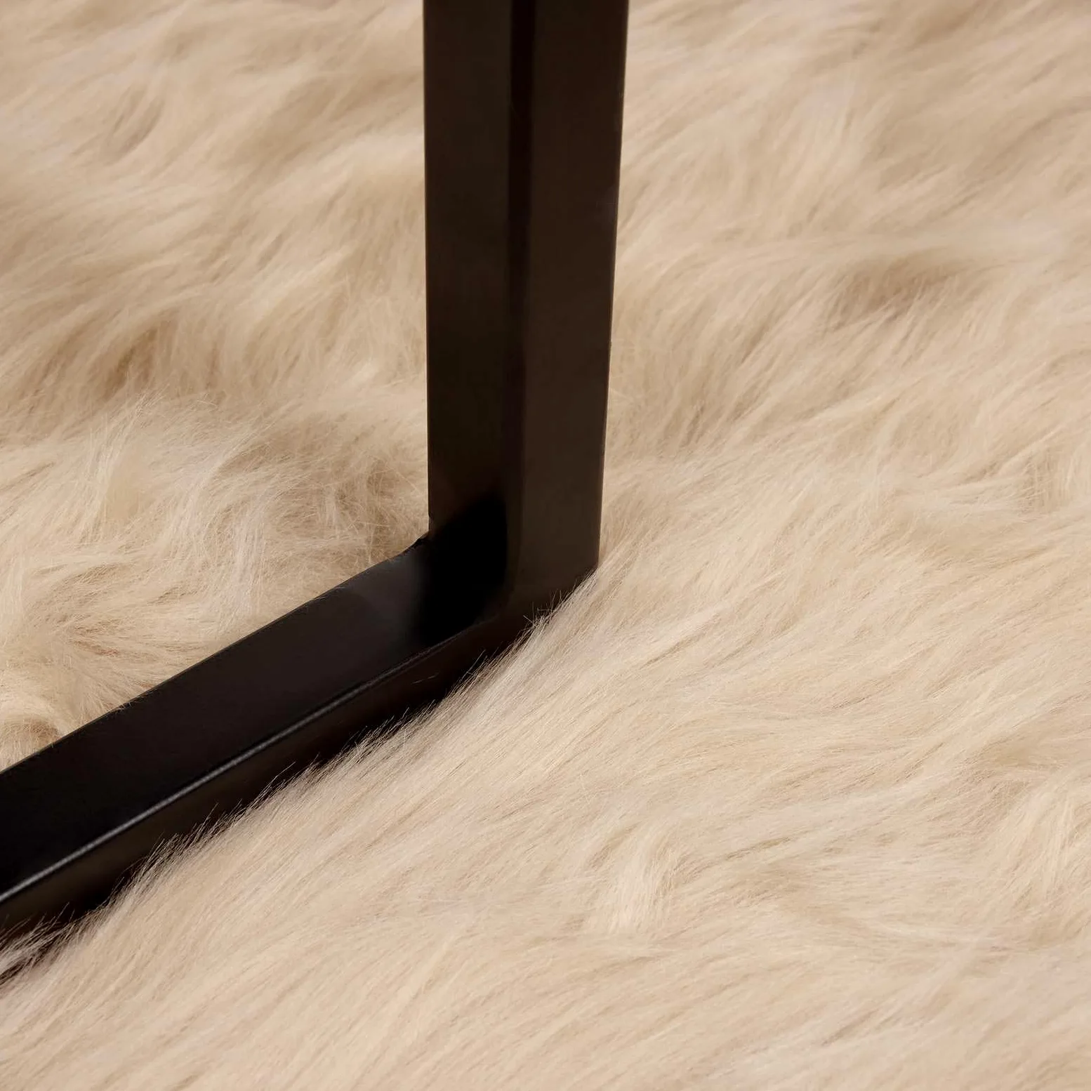 TAFALLA Tapis en peau de mouton synthétique en polyester - Beige - 60 x 90 cm - Poils longs moelleux et doux - Pour salon, chambre à coucher, couloir - Protection de sol