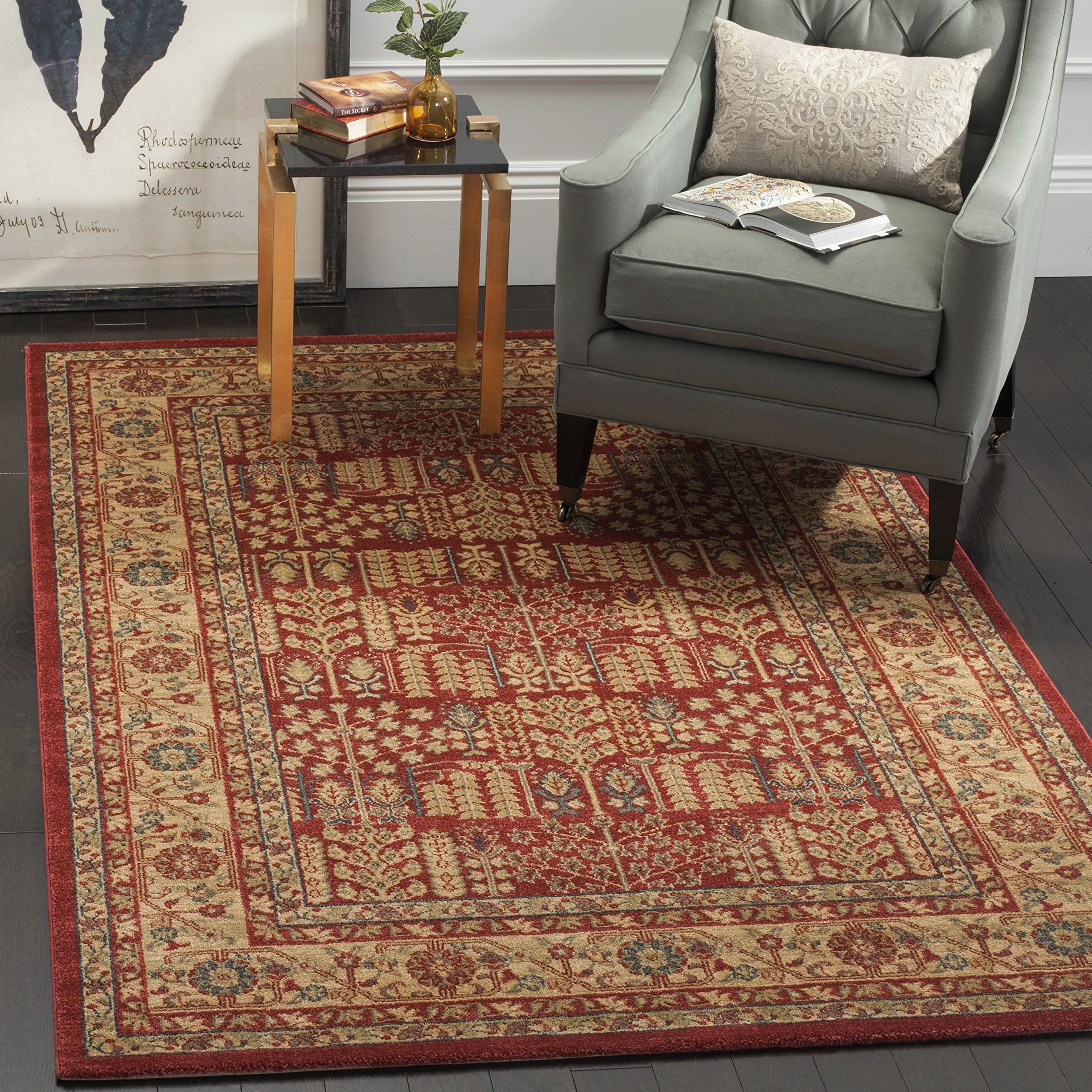 SAFAVIEH Tapis Traditionnel Pour Salon, Salle à manger, Chambre à coucher - Mahal Collection, Tapis à poil court, Rouge et Naturel, 122 X 170 cm
